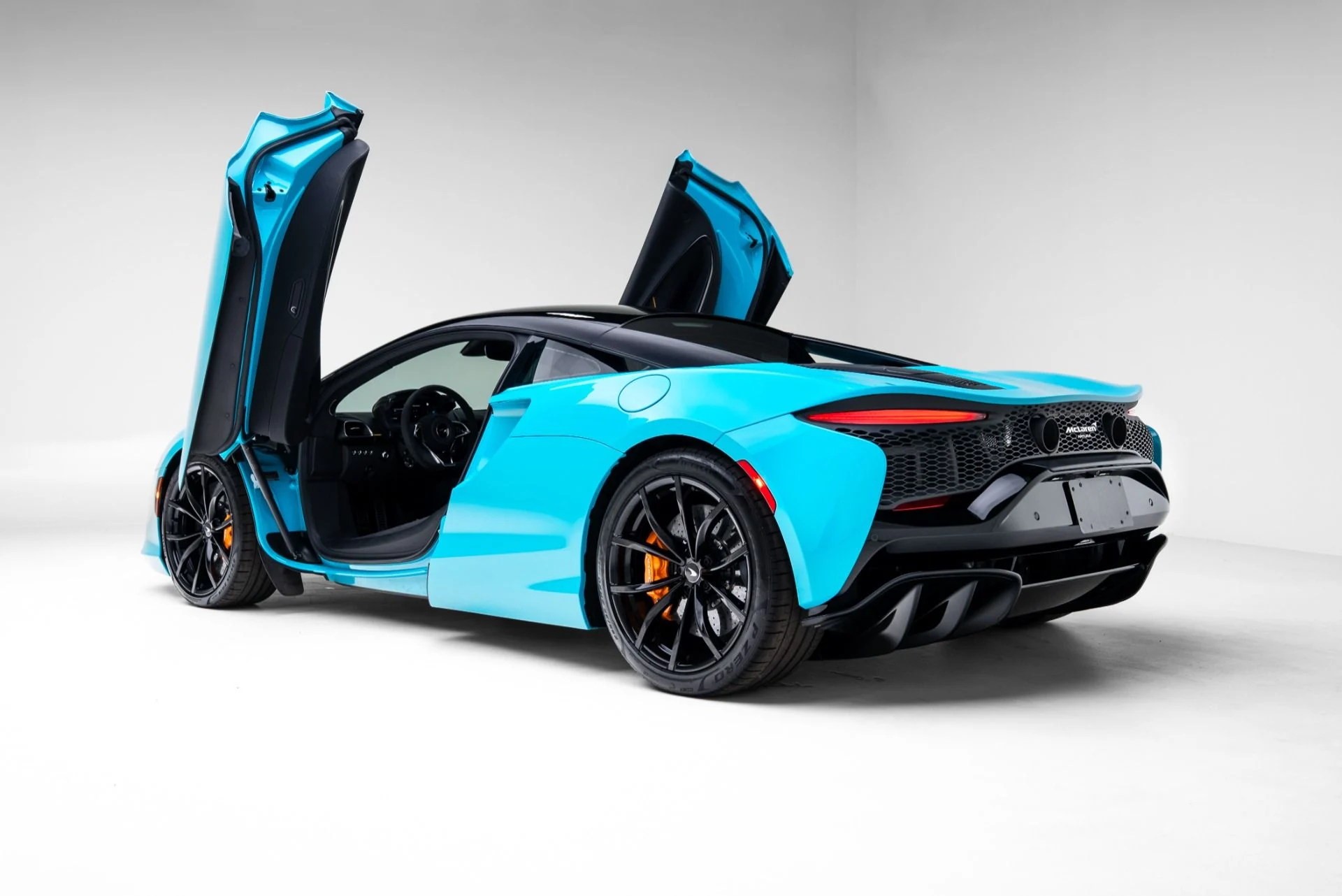 mph008_3848591036_Used_2023_Mc_Laren_Artura_1770682323_124c433f2c