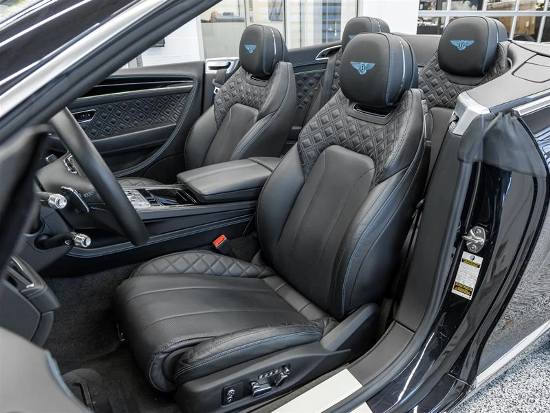 mph008_3859485198_11642317_1585477337_63815c59f2