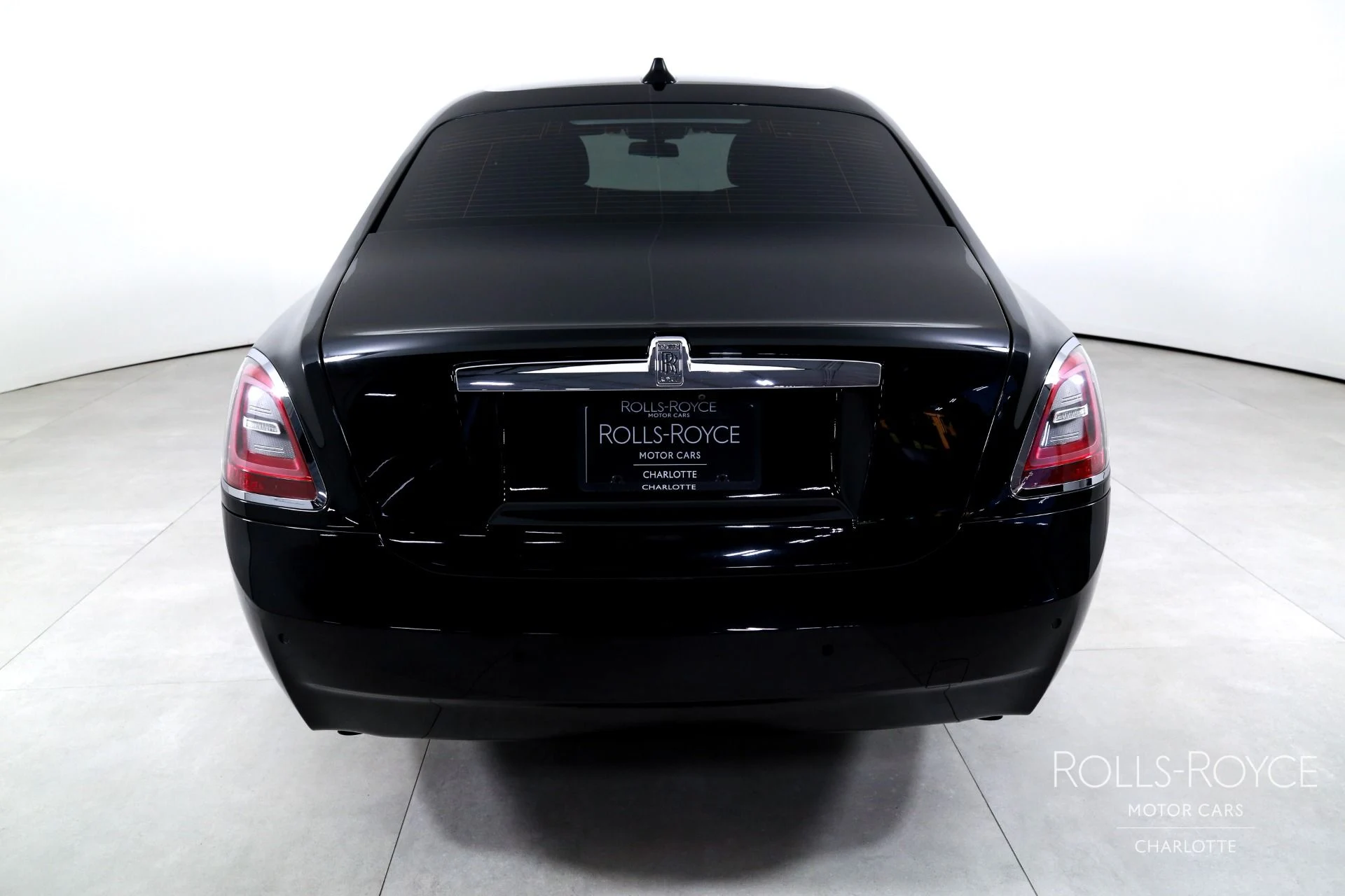 mph008_3862584442_Used_2021_Rolls_Royce_Ghost_1760810069_bf449614d8