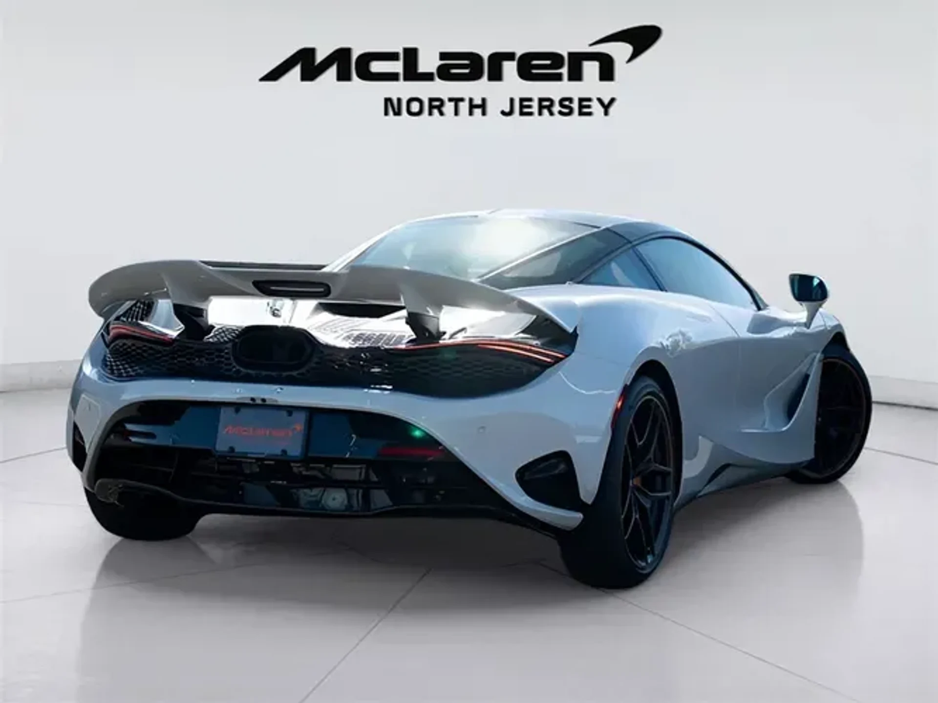 mph008_3863429631_NH_Xco_SRF_Nq8_Sfx_BD_med_273612d961