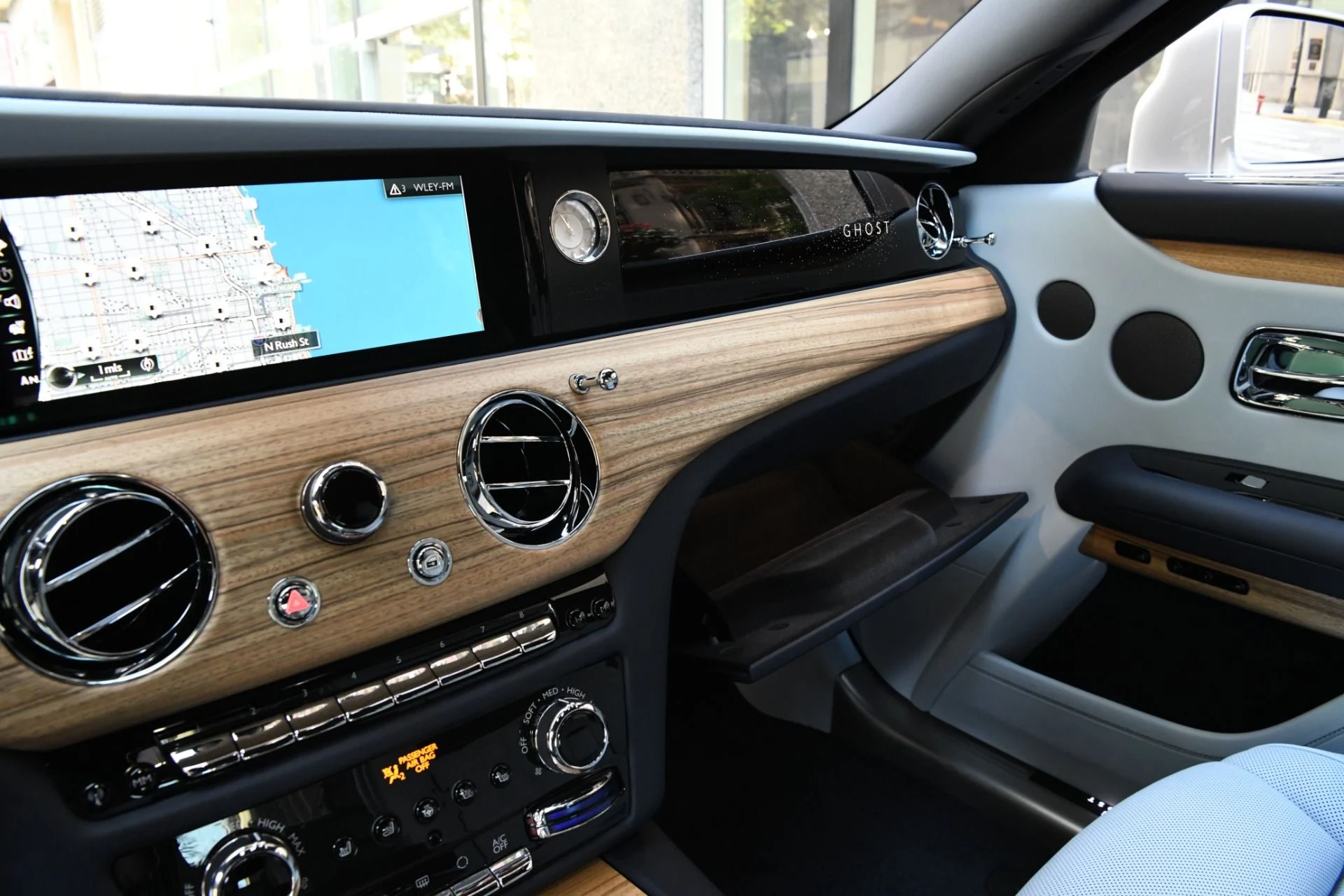 mph008_3872095542_9517_p10_l_c591aa1b8d