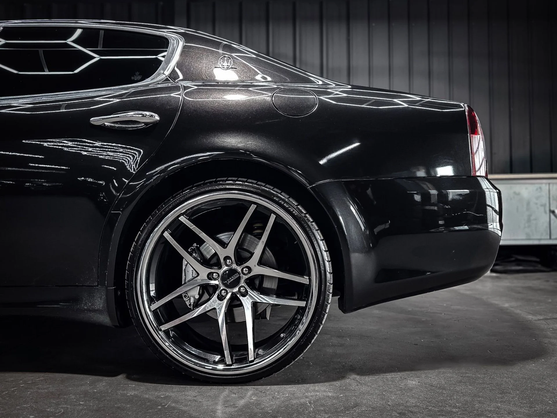 mph008_3875501782_36879351_00616_2011_maserati_quattroporte_007_48c9ce2779