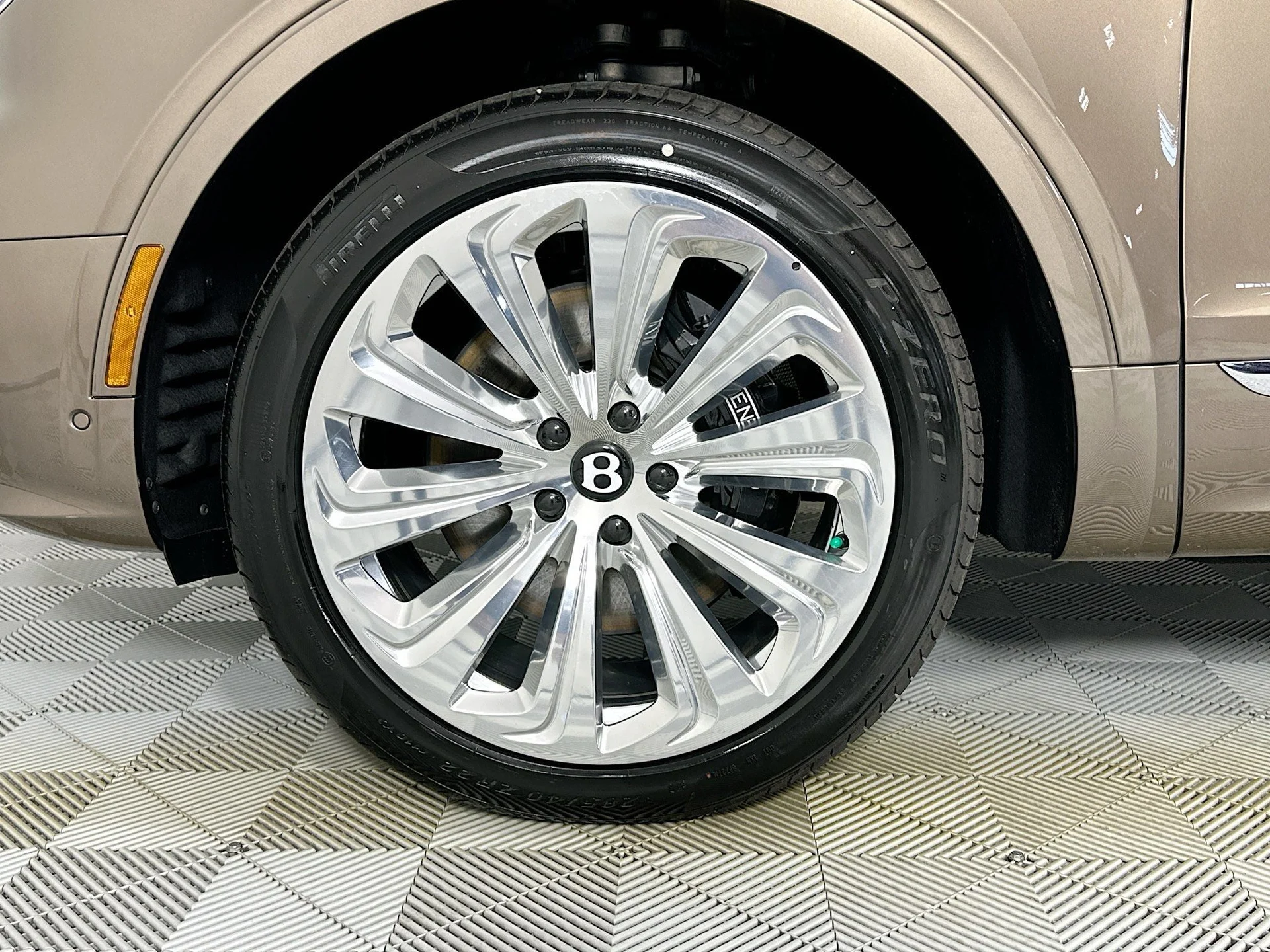 mph008_3891455808_9_2a22eddbc9