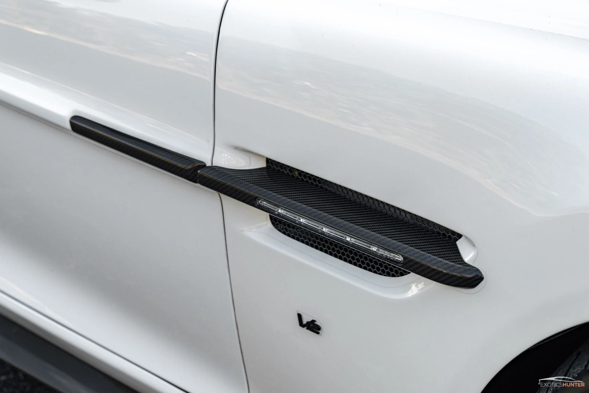 mph008_3897570431_Used_2015_Aston_Martin_Vanquish_Carbon_White_Tasteful_Upgrades_1784056520_b22126ea01