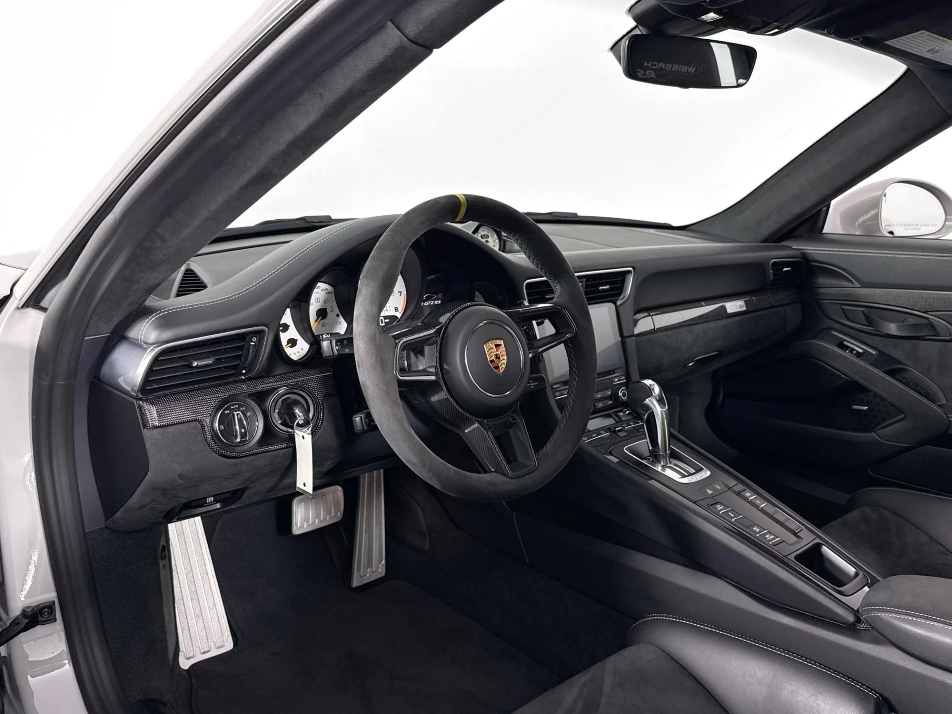 mph008_3899693445_Used_2018_Porsche_911_GT_2_RS_Weissach_Package_1784604476_313c644662