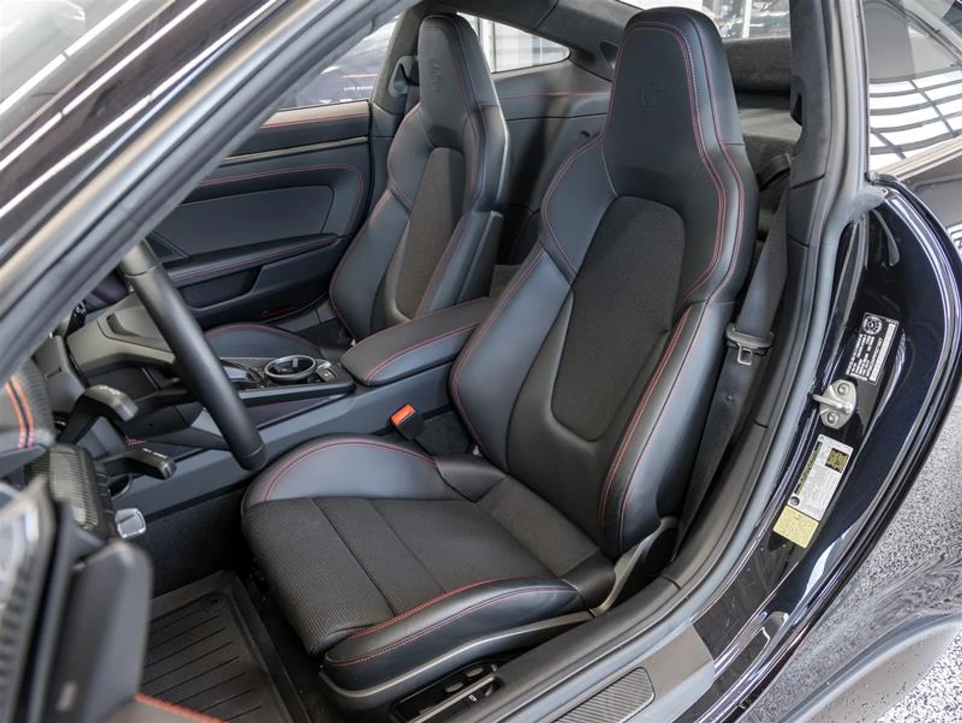 mph008_390853686_11779853_1608372200_ff2fefb0e7