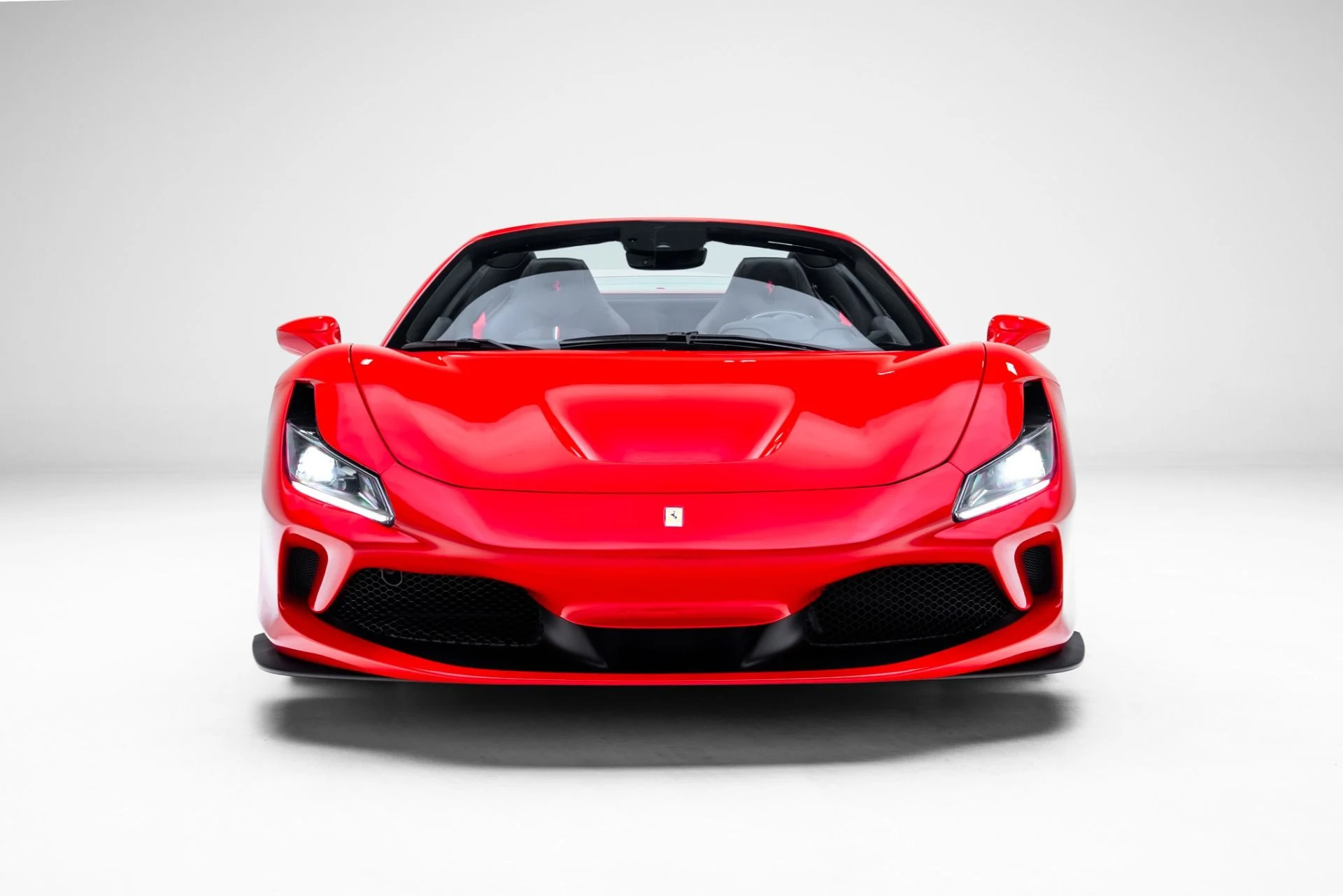 mph008_3911546331_Used_2022_Ferrari_F8_Spider_1772060446_4190c279ac