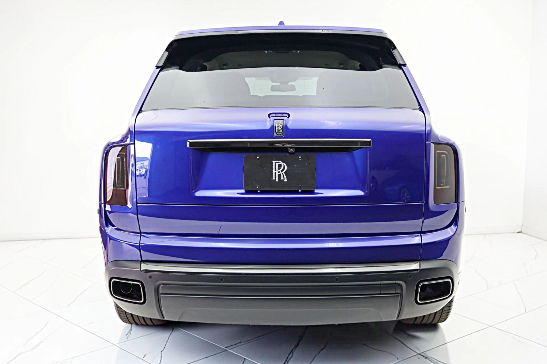 mph008_3915515432_Used_2023_Rolls_Royce_Black_Badge_Cullinan_5124a2c76b