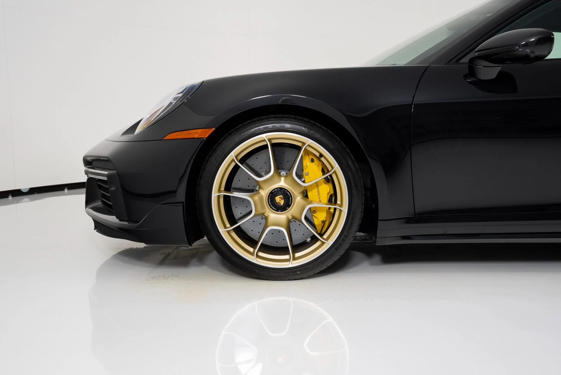 mph008_3917135742_Used_2024_Porsche_911_Turbo_S_1748903859_8ad3b2282e