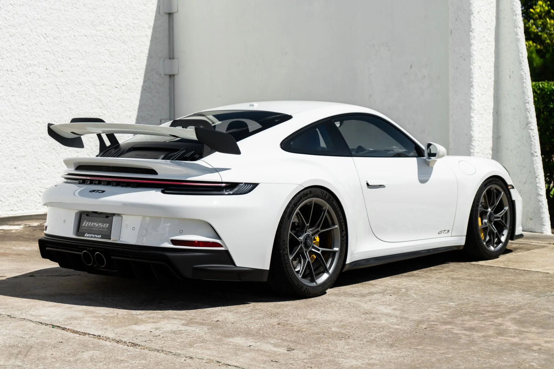 mph008_3932662798_Used_2022_Porsche_911_GT_3_1787176575_679cc541a4