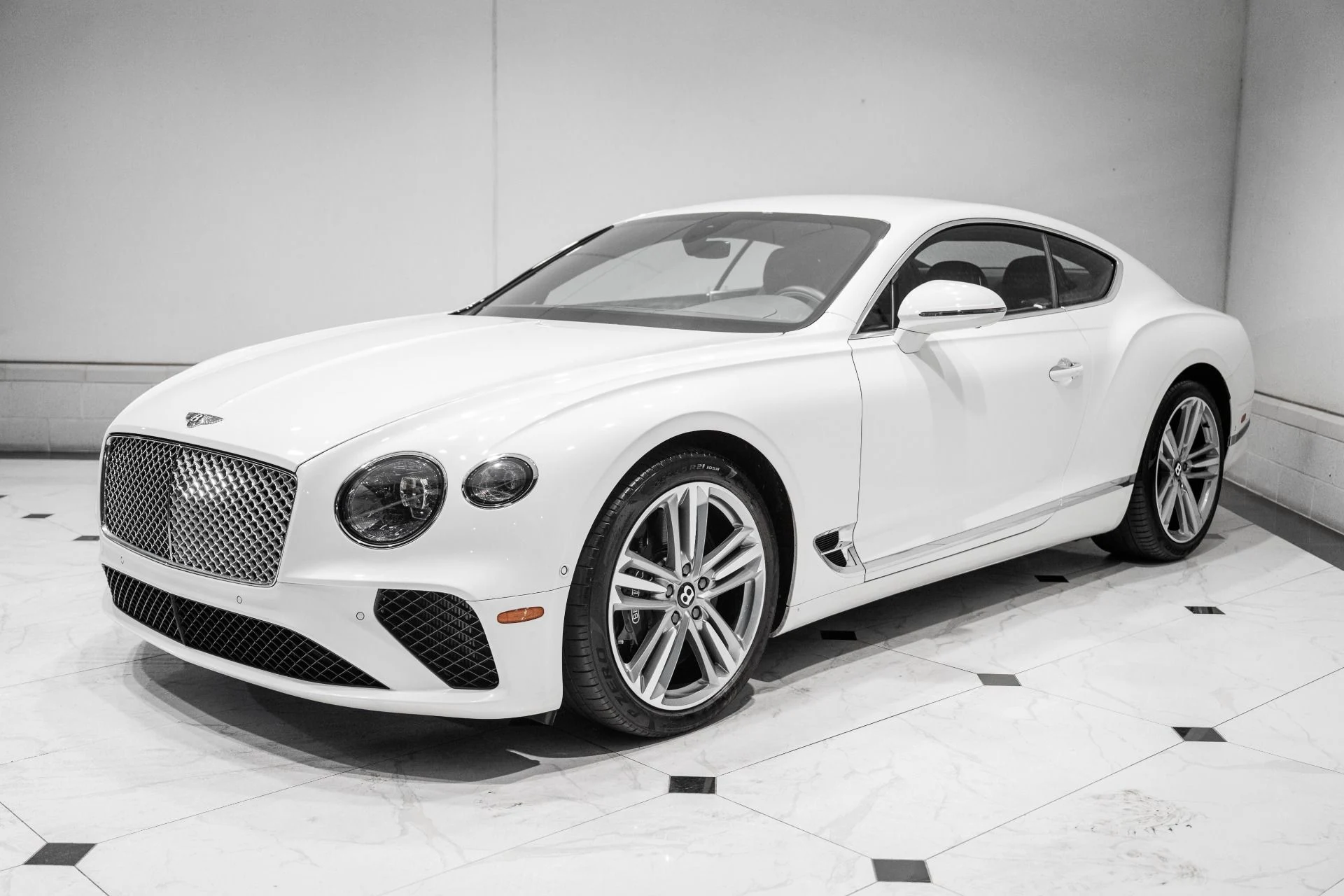 mph008_3936799654_Used_2023_Bentley_Continental_GT_V8_1791300690_d4c4db110a