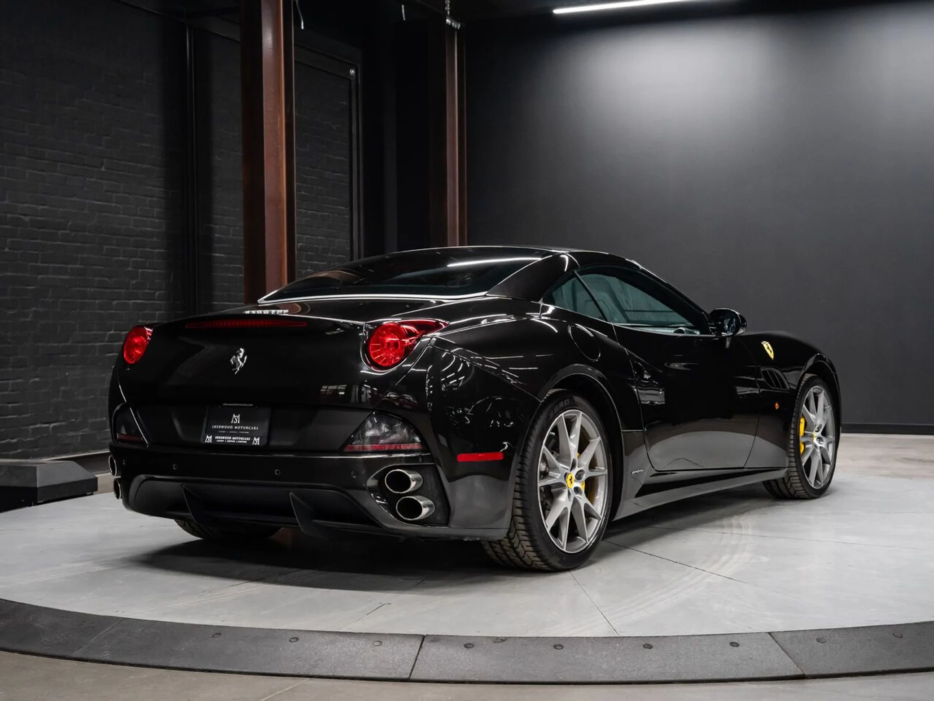 mph008_3942642520_ferrari_california_2011_329ced5f6b
