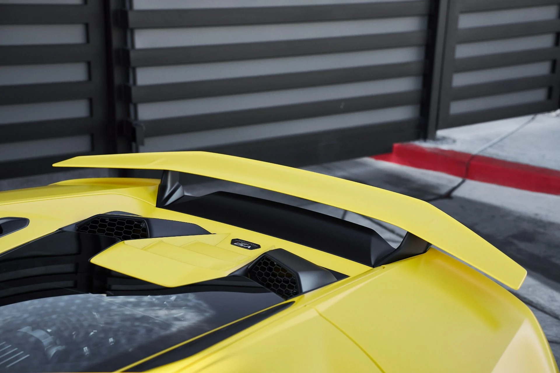 mph008_3948746807_Used_2023_Lamborghini_Huracan_Tecnica_Base_1765333467_a95c9eb224