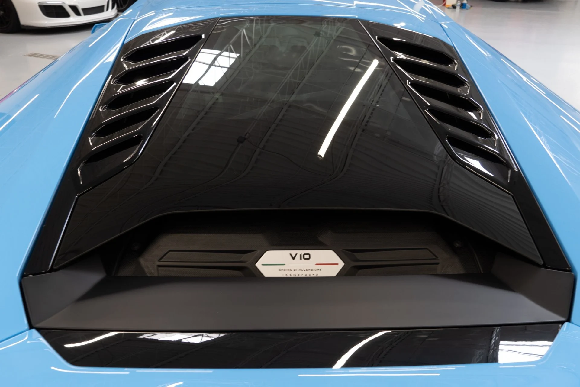 mph008_3961113469_Used_2020_Lamborghini_Huracan_EVO_1757706094_2fc877ce0b