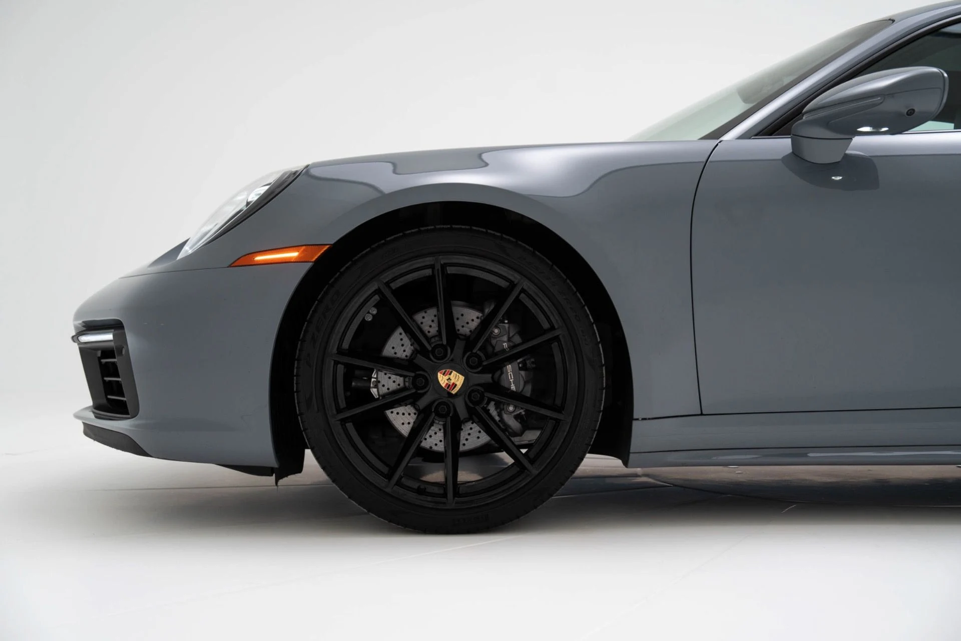 mph008_3962761800_Used_2024_Porsche_911_Carrera_1774628139_ce19eedc9e