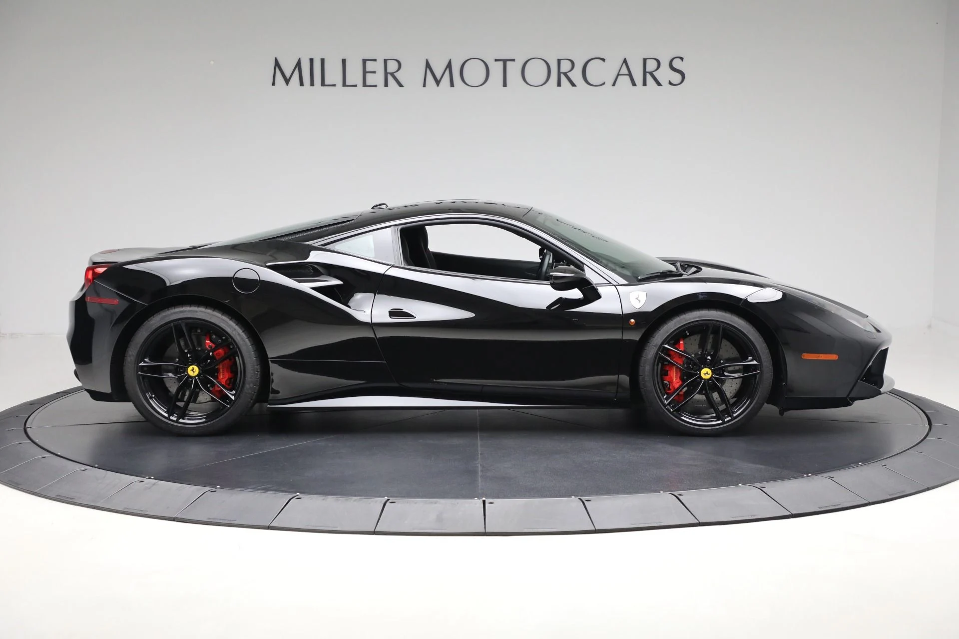mph008_3968556851_Used_2018_Ferrari_488_GTB_8036c96c8e