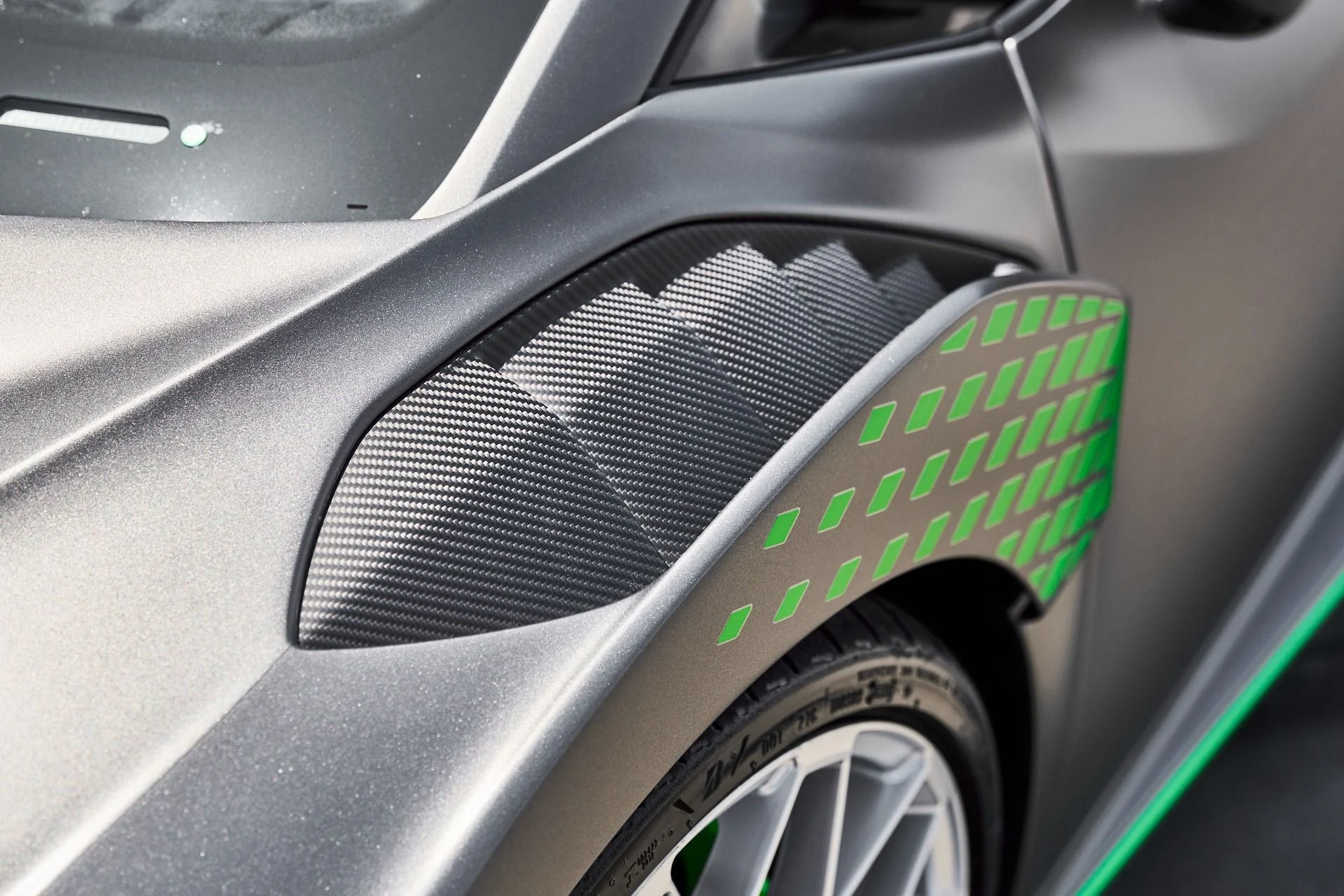 mph008_3968759797_Used_2023_Lamborghini_Huracan_STO_Base_1784576226_5b9b57ff0b