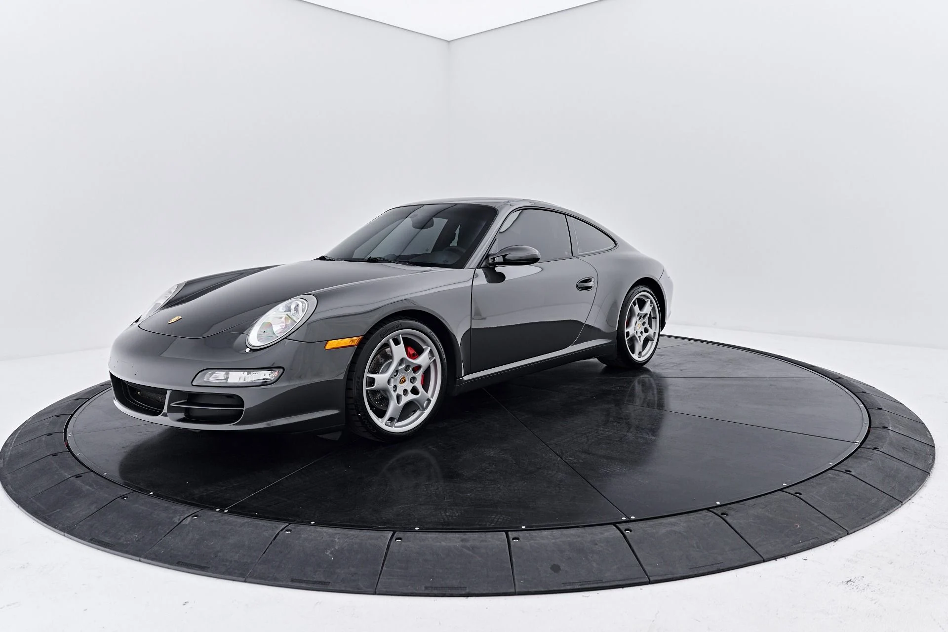 mph008_3975466857_Used_2005_Porsche_911_Carrera_S_1791837265_e5279d901c