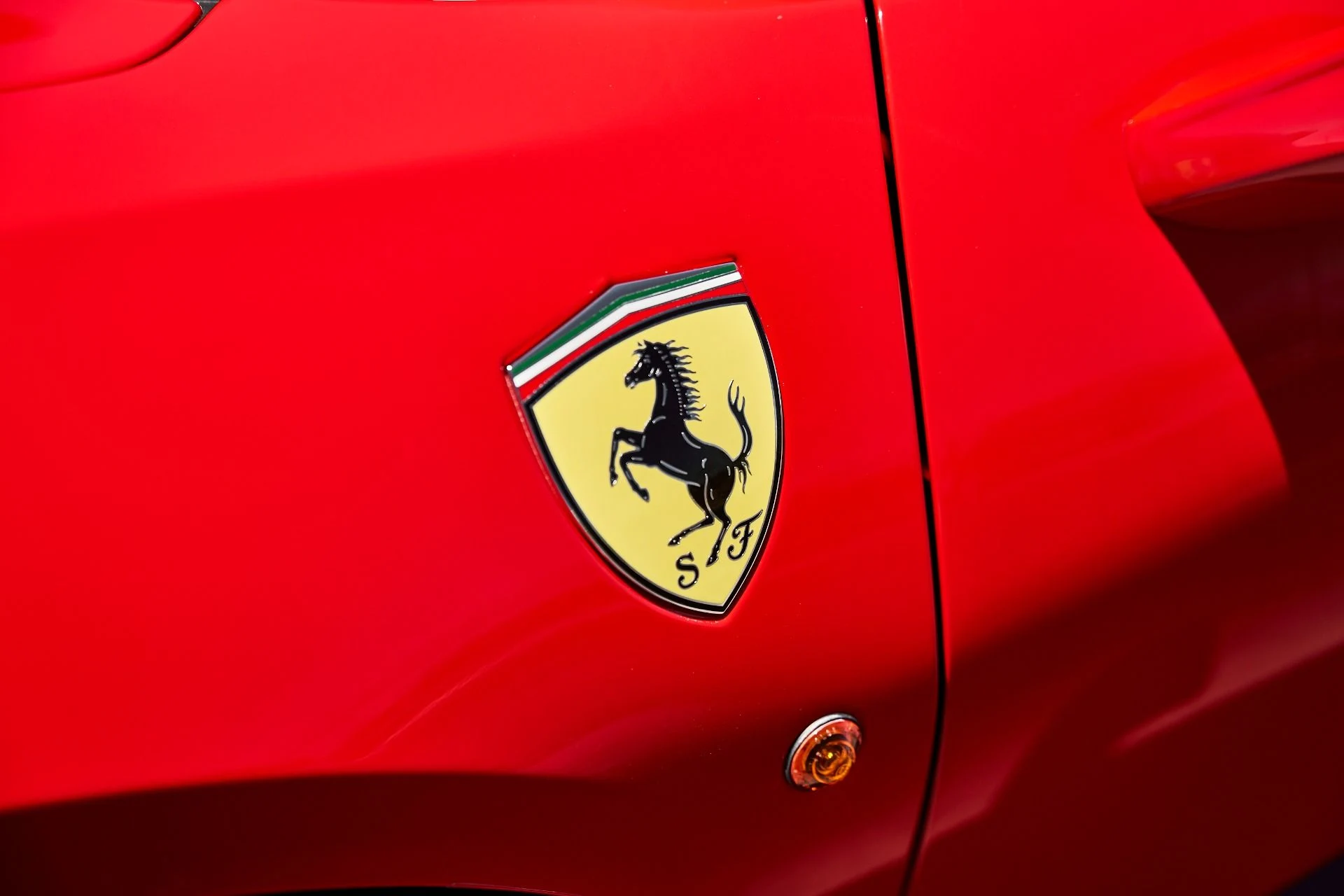 mph008_3975620625_Used_2020_Ferrari_488_Pista_1783794197_815dbee0d2