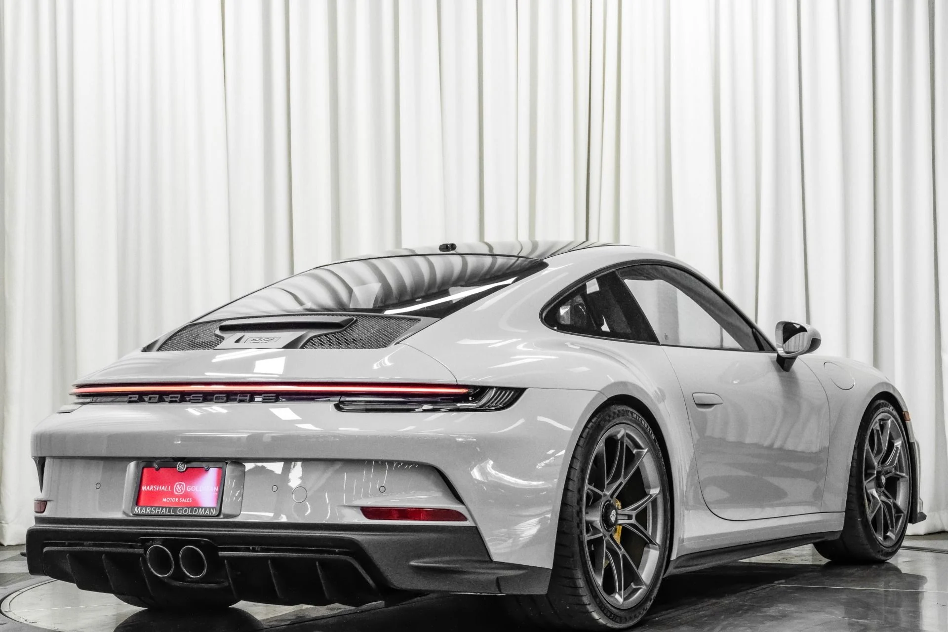 mph008_3980372458_Used_2024_Porsche_911_GT_3_Touring_1761939000_d29aa6cf04