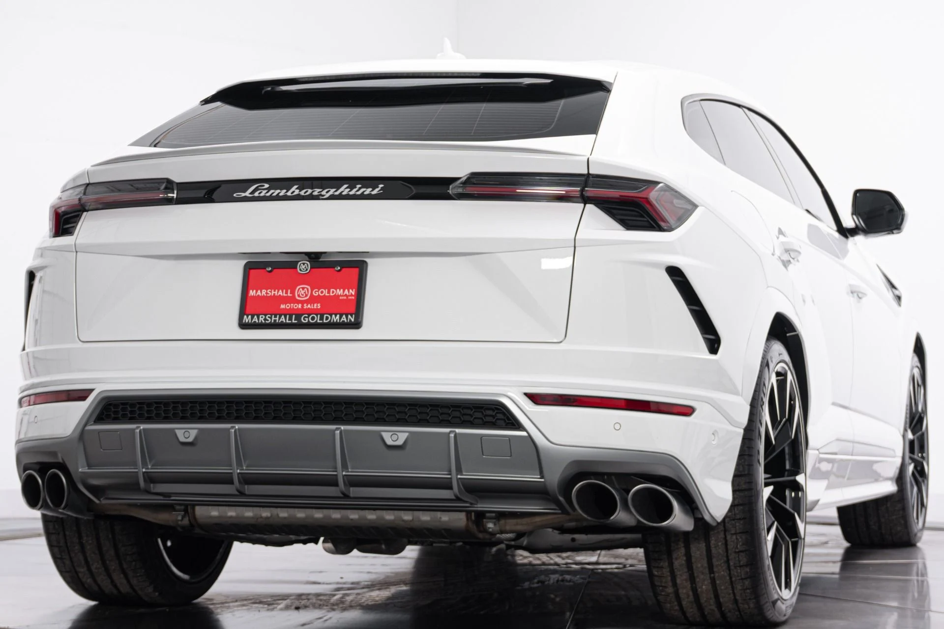 mph008_3988586238_Used_2021_Lamborghini_Urus_Q_Citura_interior_Ventilated_Front_Seats_with_Massage_1772724519_1e9d774309