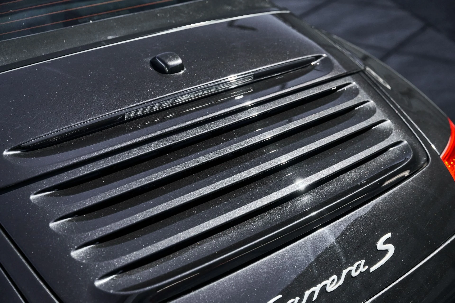 mph008_3990693981_Used_2010_Porsche_911_Carrera_S_1779210226_97e34d56ff