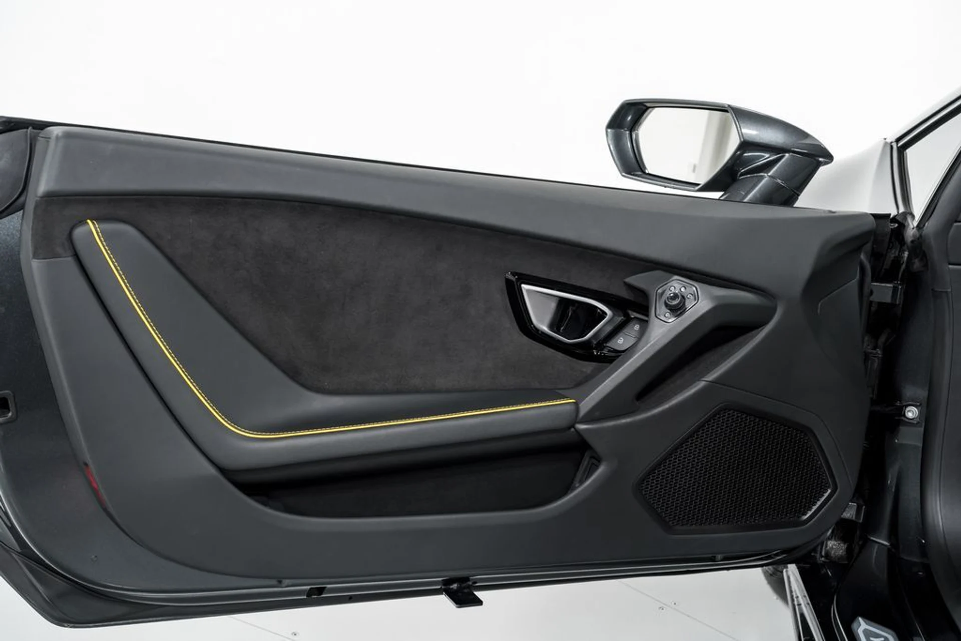 mph008_3991163682_04451181bbc37bc34a55864b736821dbx_e85da840aa