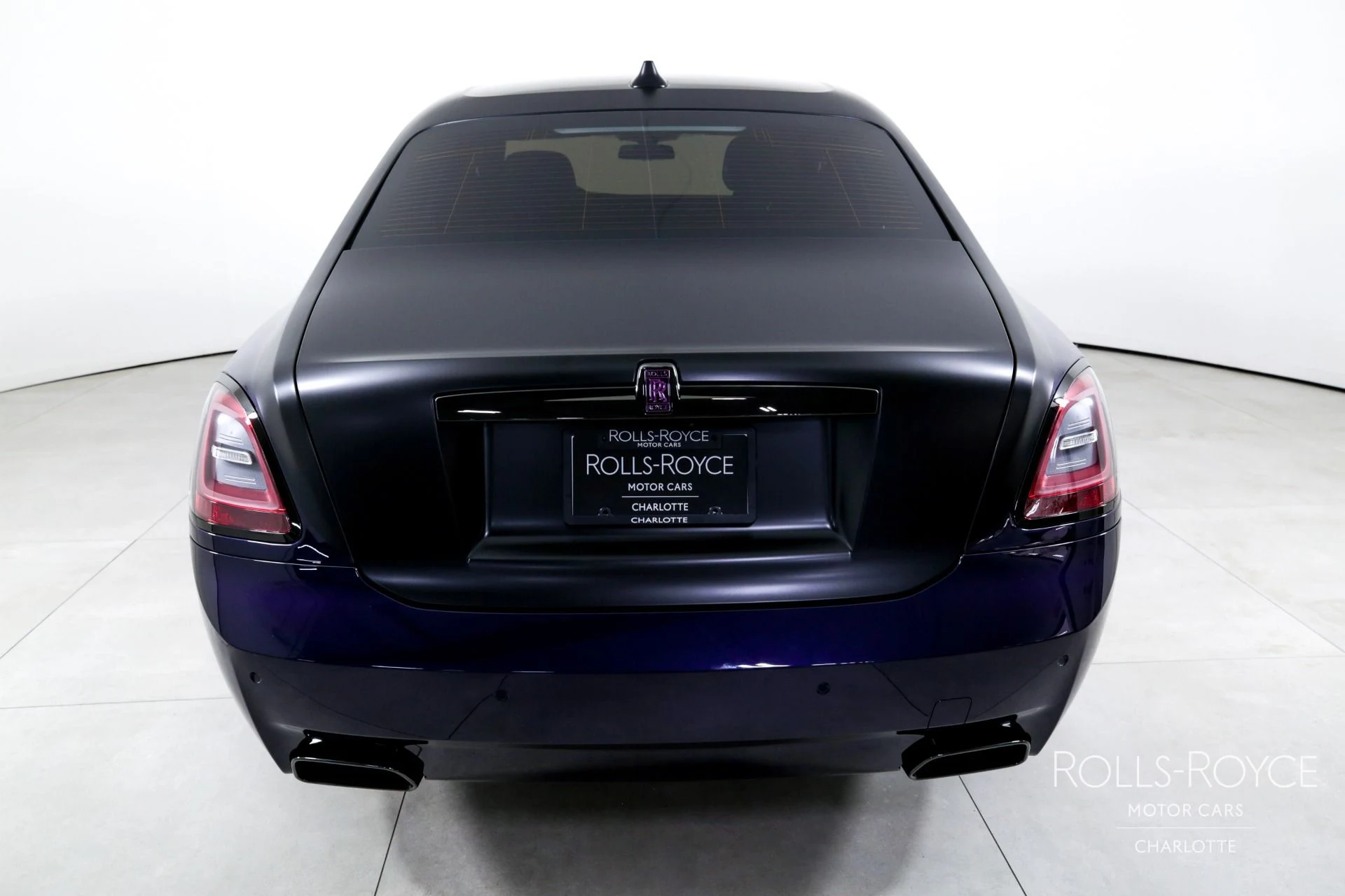 mph008_4005897843_Used_2024_Rolls_Royce_Black_Badge_Ghost_1743777574_61363eb5ad
