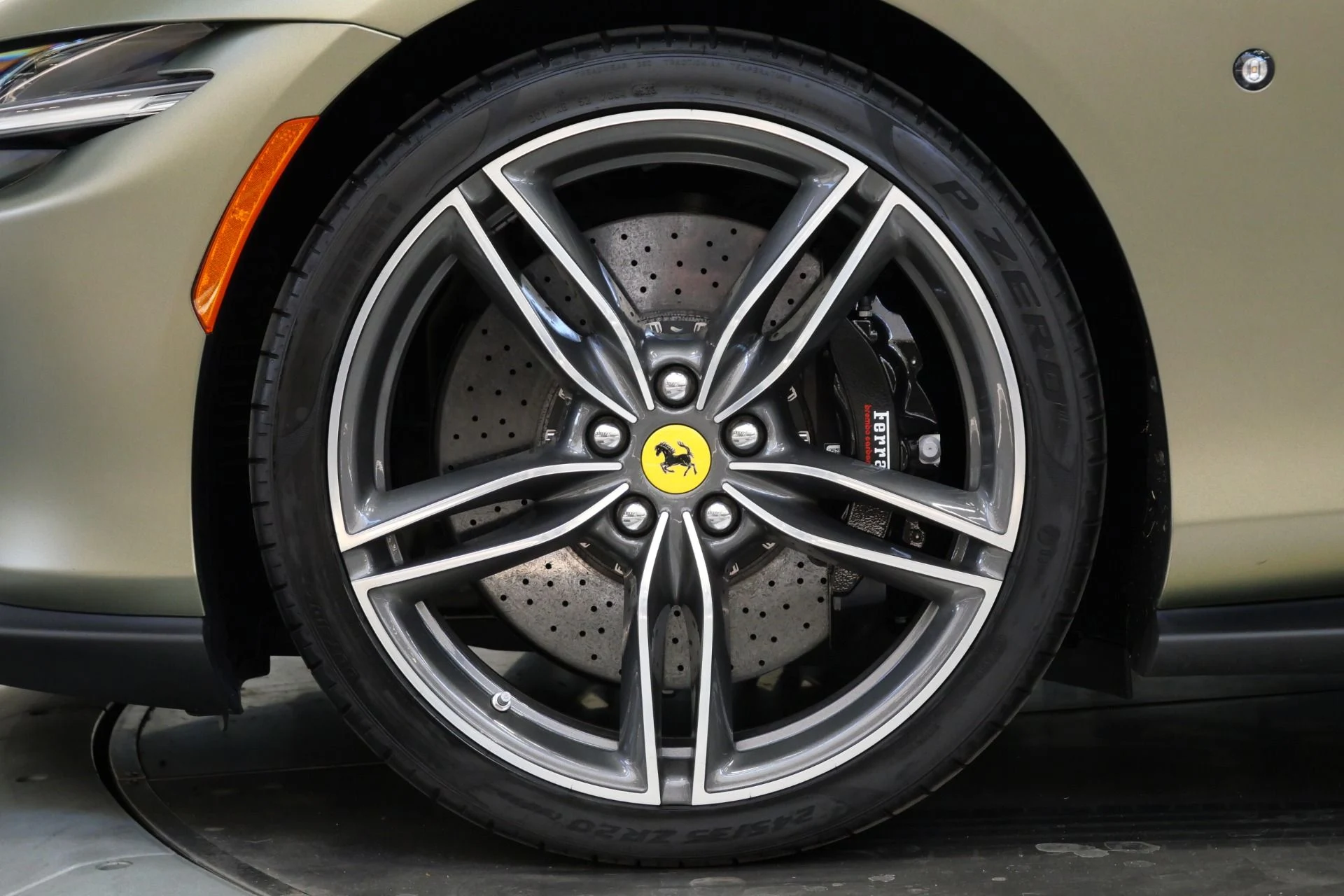 mph008_4008736507_Used_2024_Ferrari_Roma_1755879459_c3b5ce5cc9
