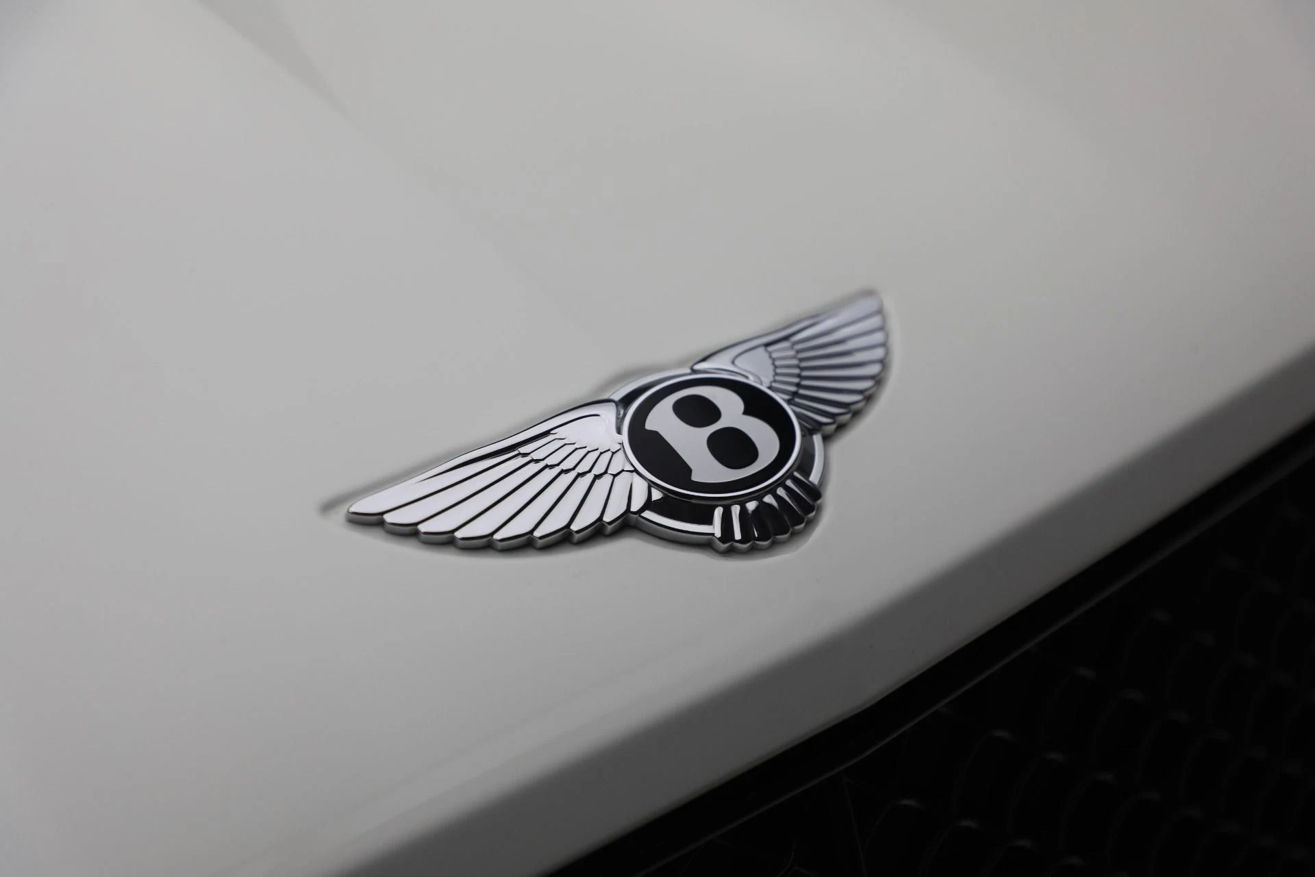 mph008_4035313494_Used_2023_Bentley_Bentayga_V8_1770079262_7188d07da5