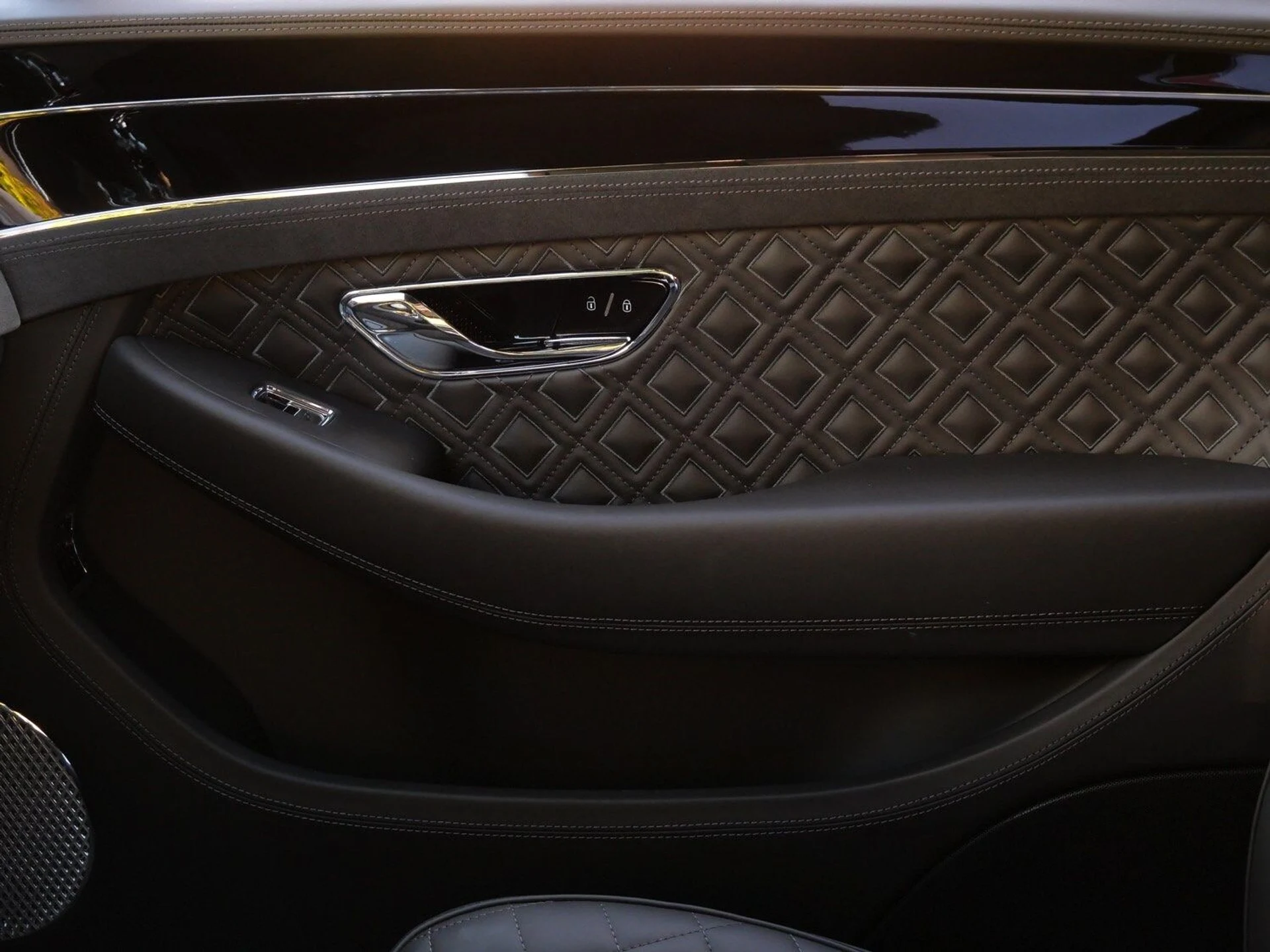 mph008_4037133259_1784af56974c4750de2de0b9ee74ed72x_3bfe29912b