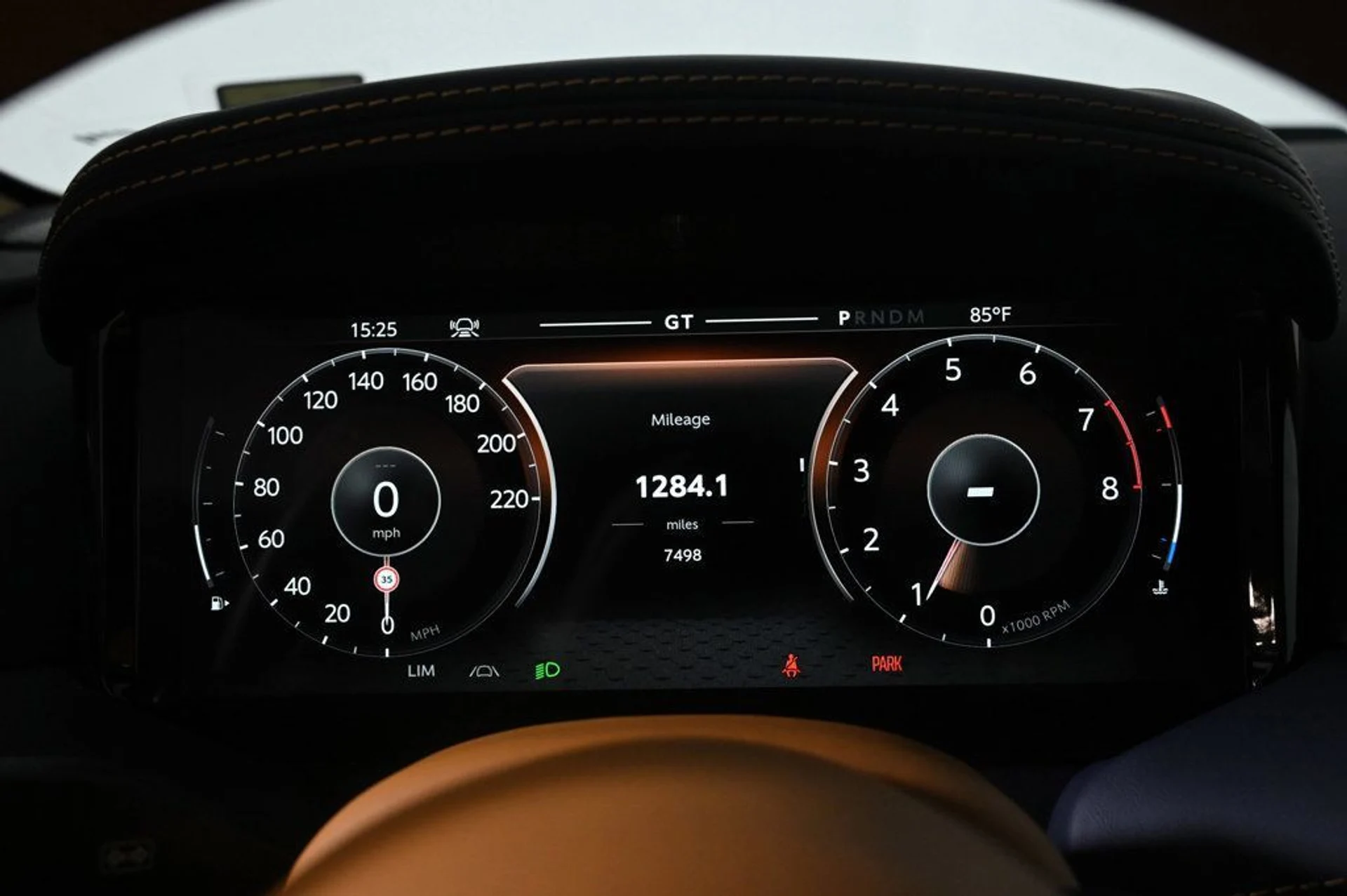 mph008_4042922652_used_2024_aston_martin_db12_coupe_11350_23000409_8_1024_79eed496fe