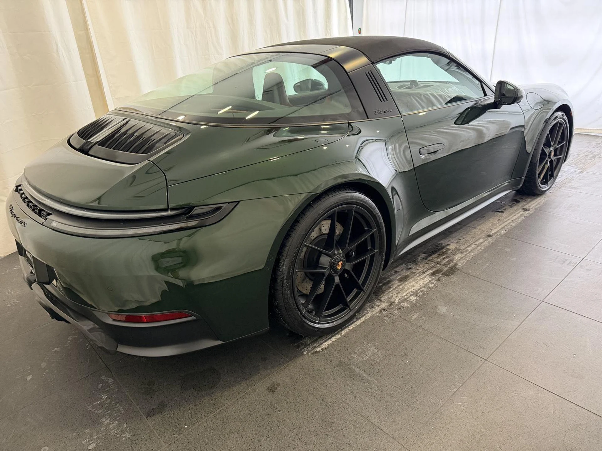 mph008_4053327359_2053cabedebcb7b392c6622bc5d30e0cx_c0d6bd03e4