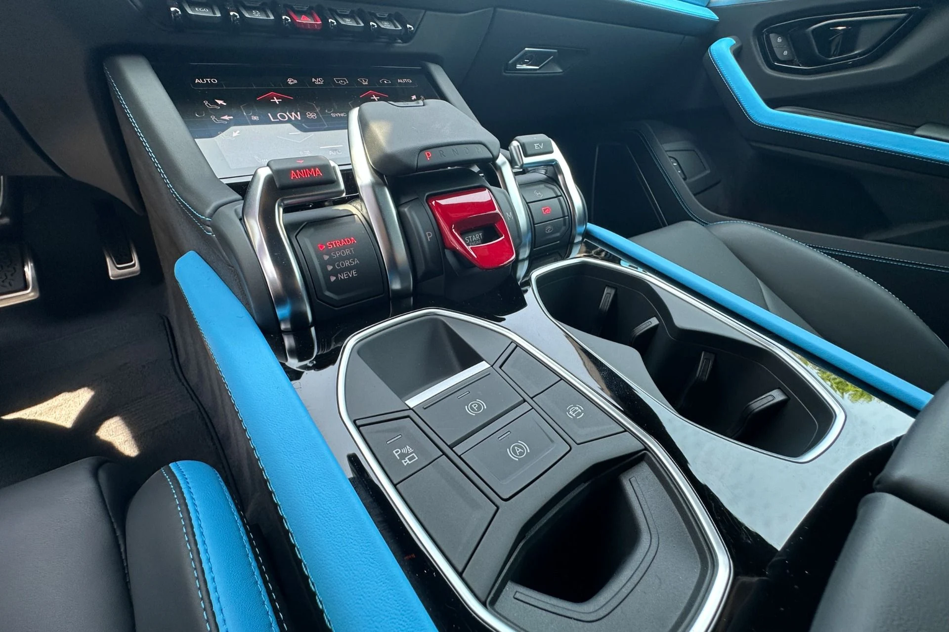 mph008_4070260715_New_2026_Lamborghini_Urus_SE_1782998768_73b24f858f
