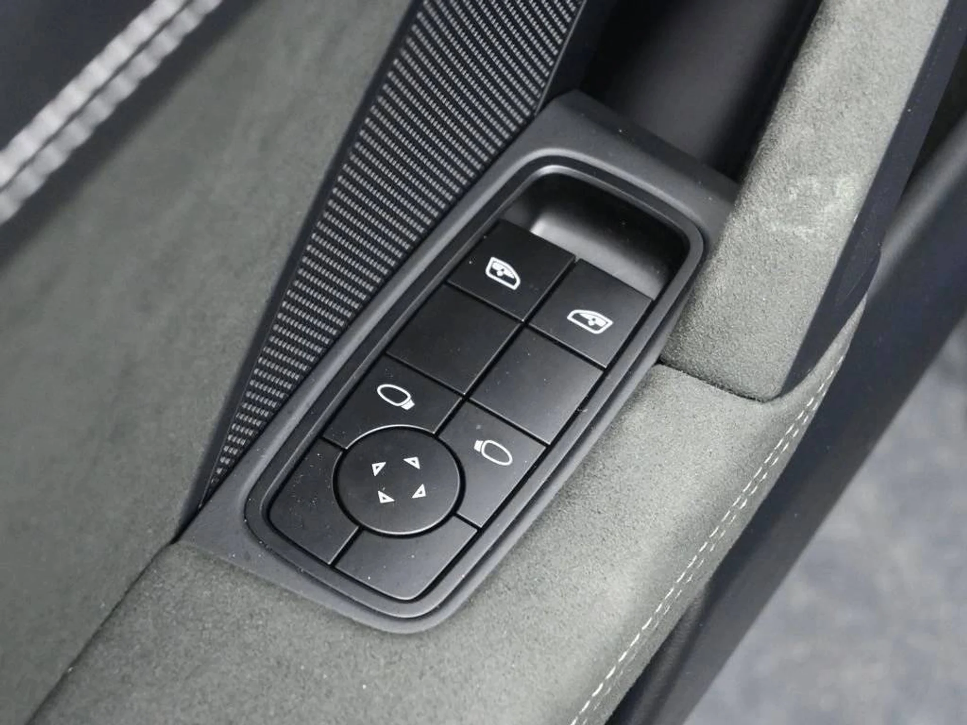 mph008_407095227_1280_dd5b29c0c0