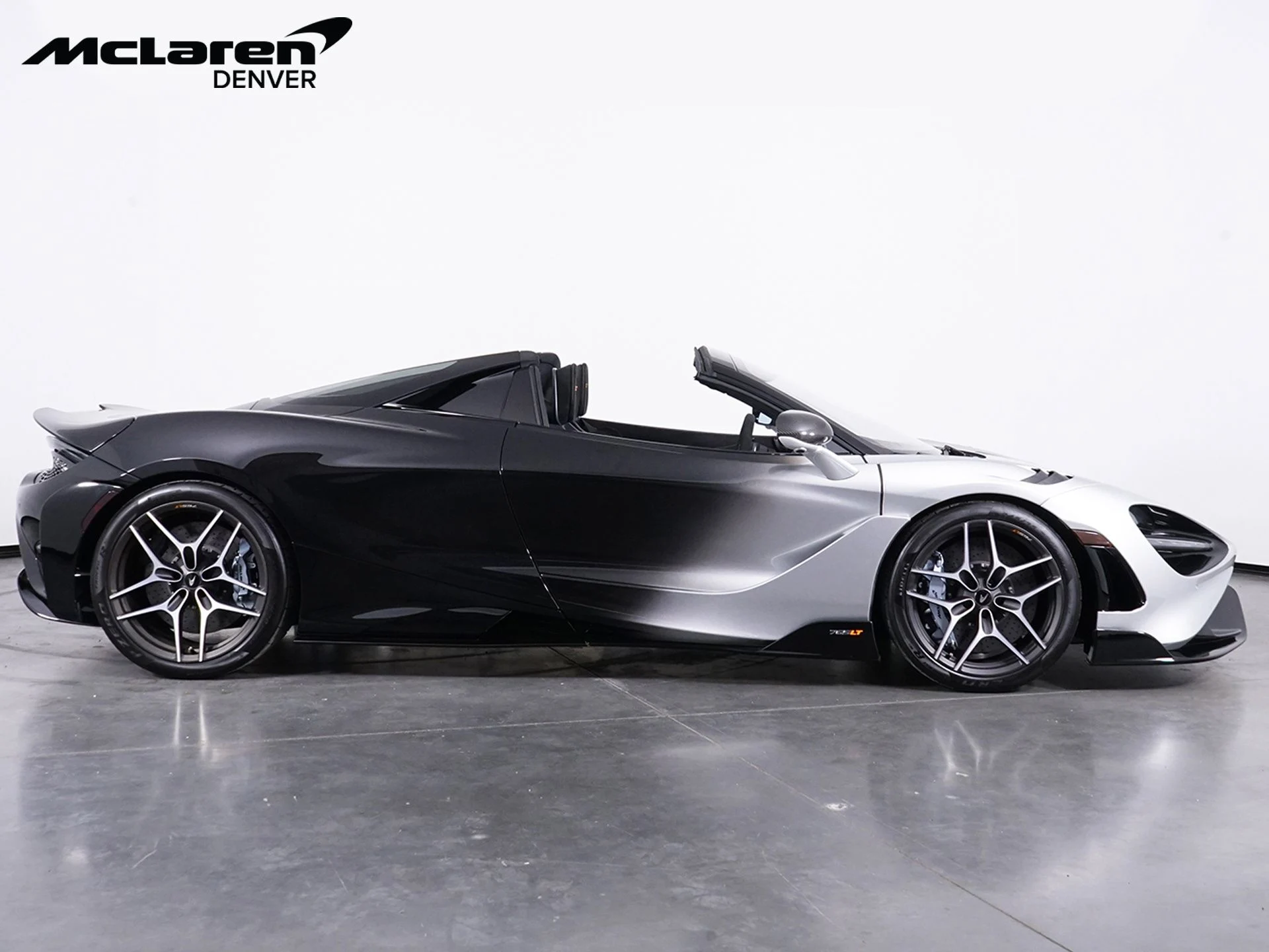 mph008_4075672236_38e2955726275b35e6a402f1779a520ax_02f133f4b3