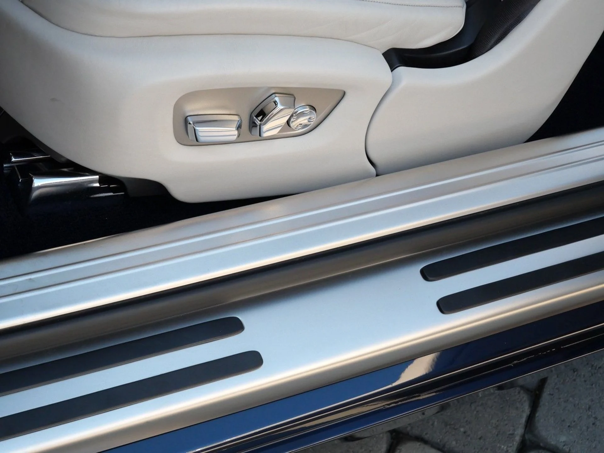 mph008_407730447_23a4ffbf365da3ca39fc44d8c327570ax_0c54cc3265