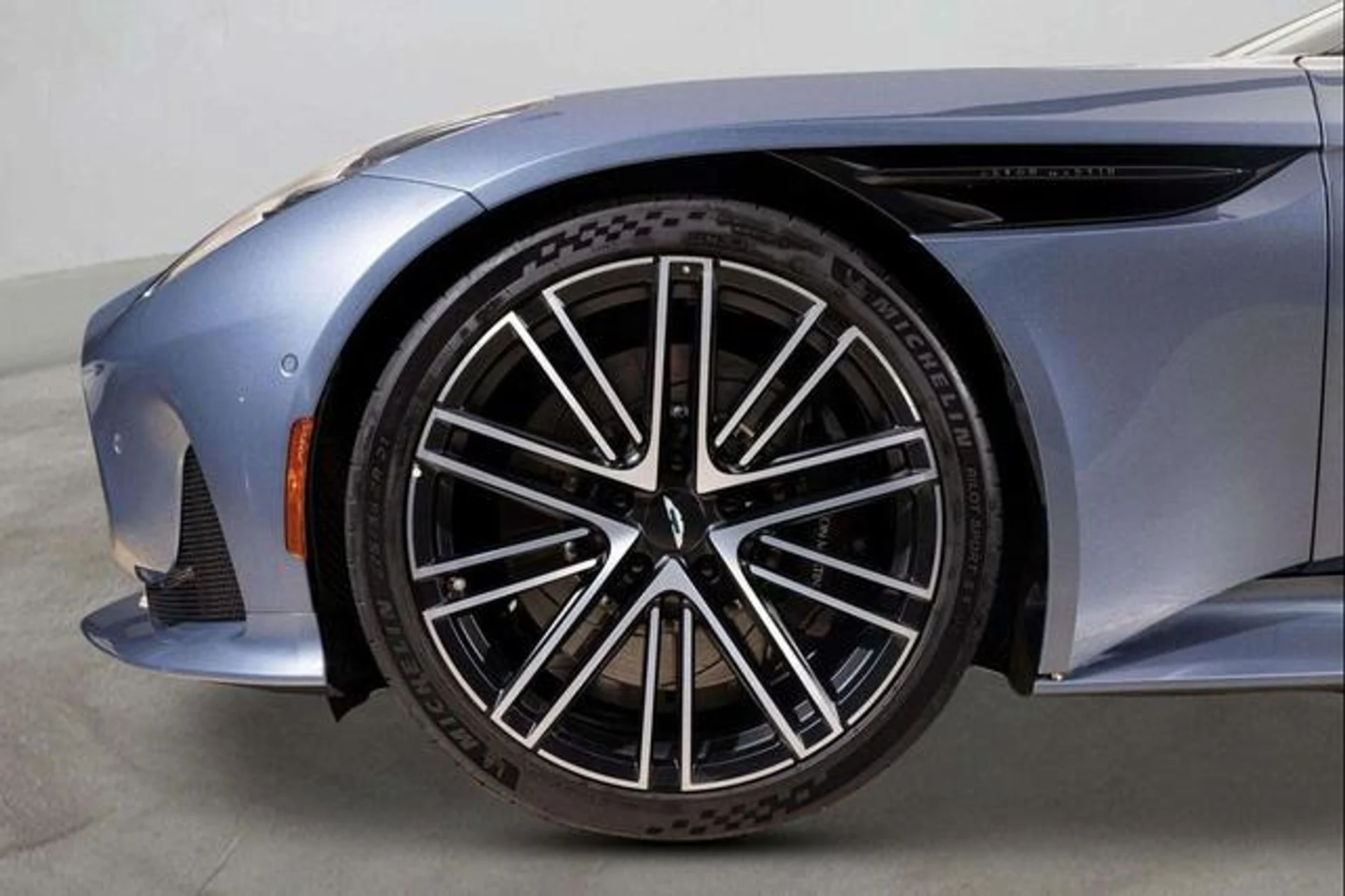 mph008_408581402_odia8_RJCO_2i3_Km8_A_P47bsr_Y_Cgk_c66ef3966f