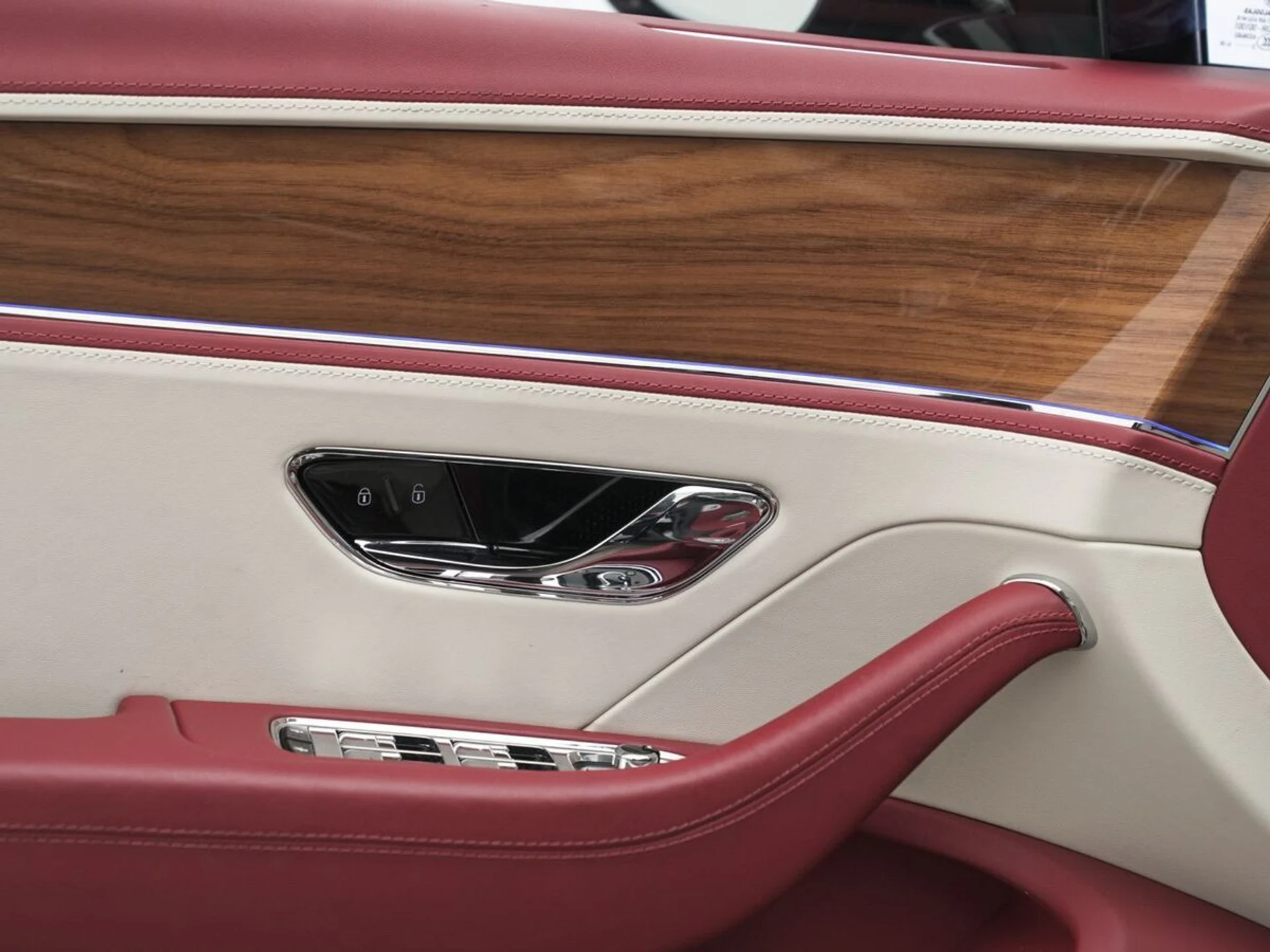 mph008_4086821358_cvsbr7g7kniixu2u7zf87a2fmxsu_8c7cfed6db