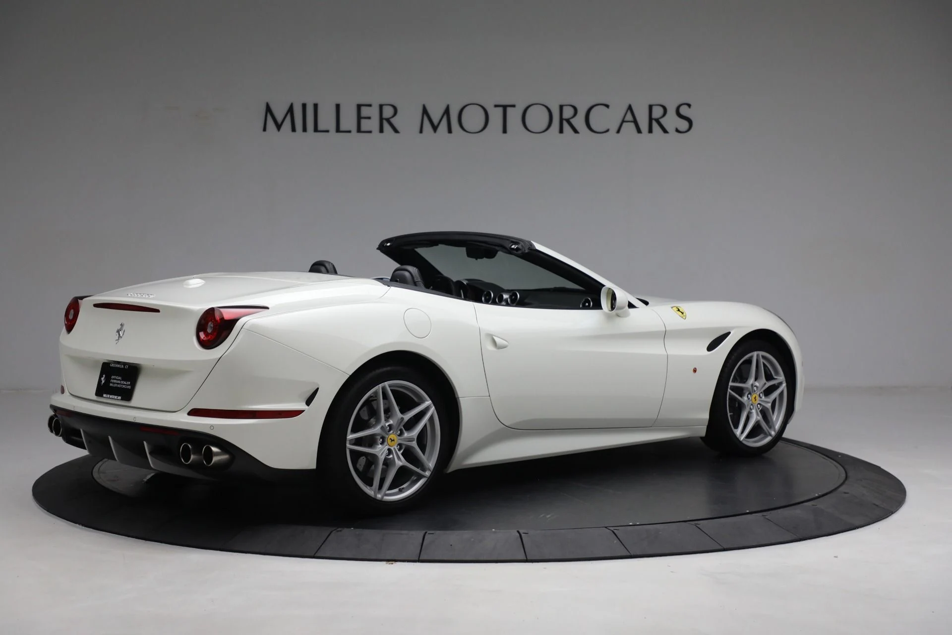 mph008_4100107763_Used_2017_Ferrari_California_T_3b7ccf0612