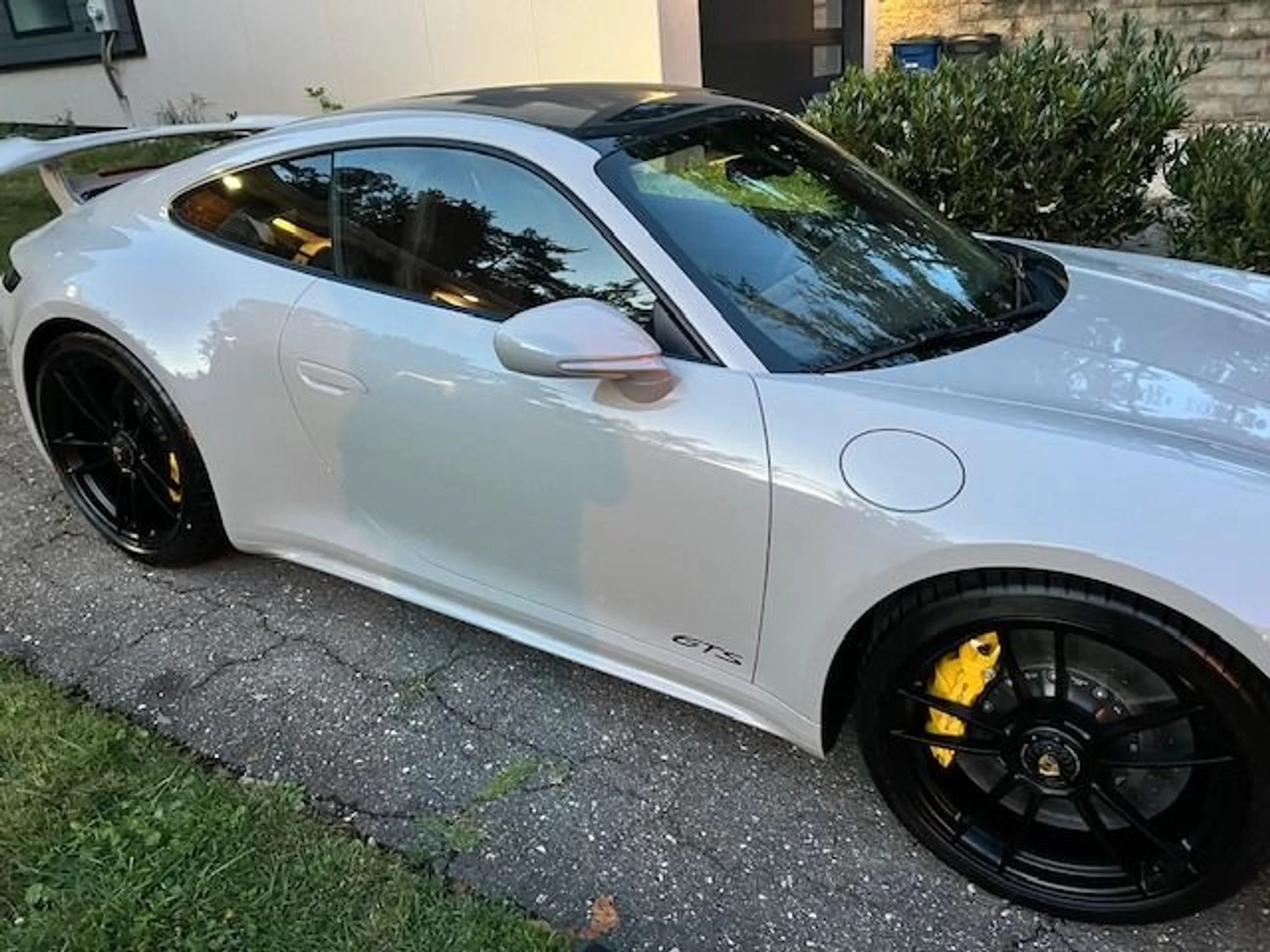 mph008_410611591_Used_2024_Porsche_911_Carrera_GTS_1758841254_9187255868