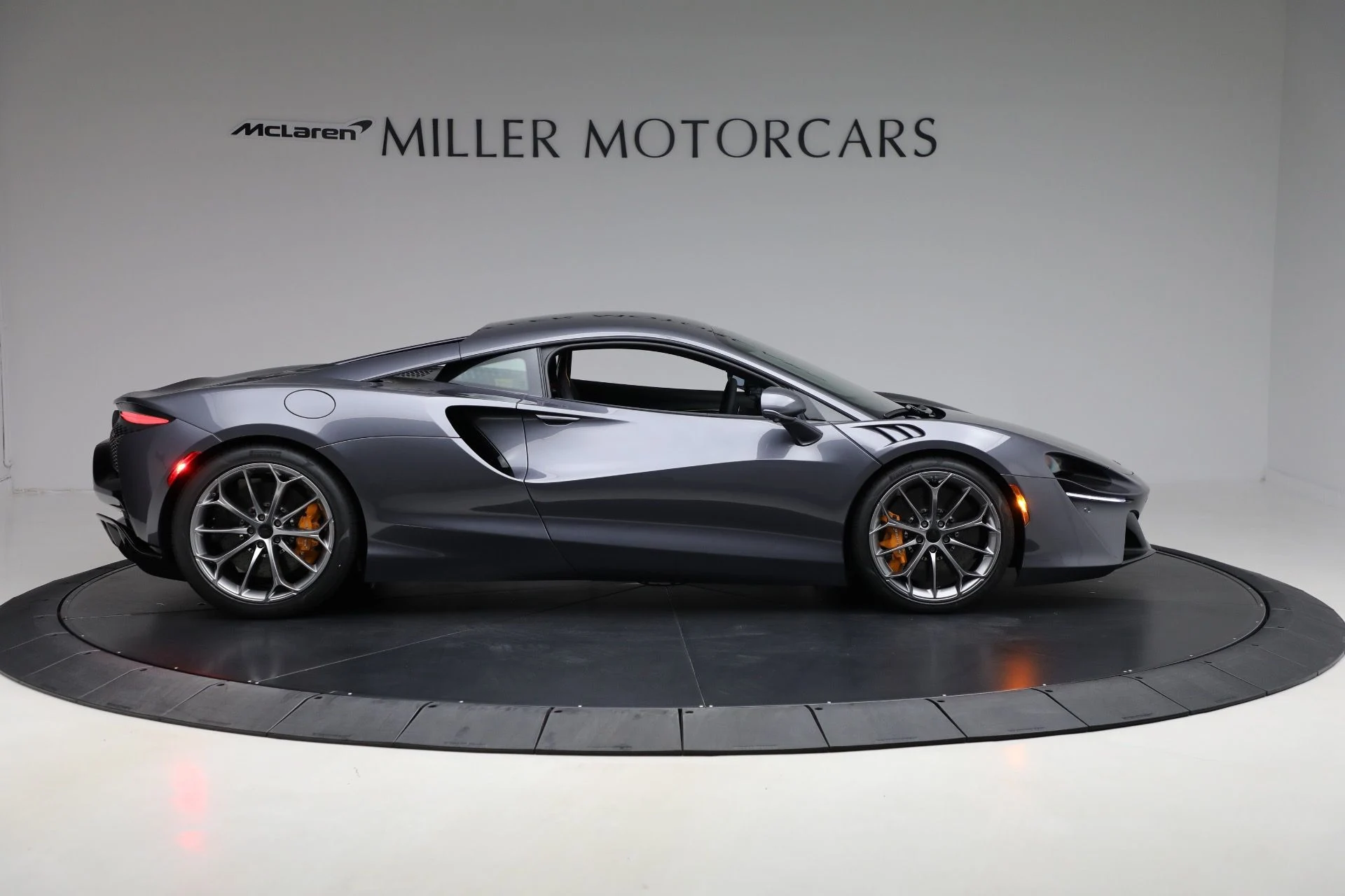 mph008_4106355378_New_2025_Mc_Laren_Artura_Vision_ce9f6259f4