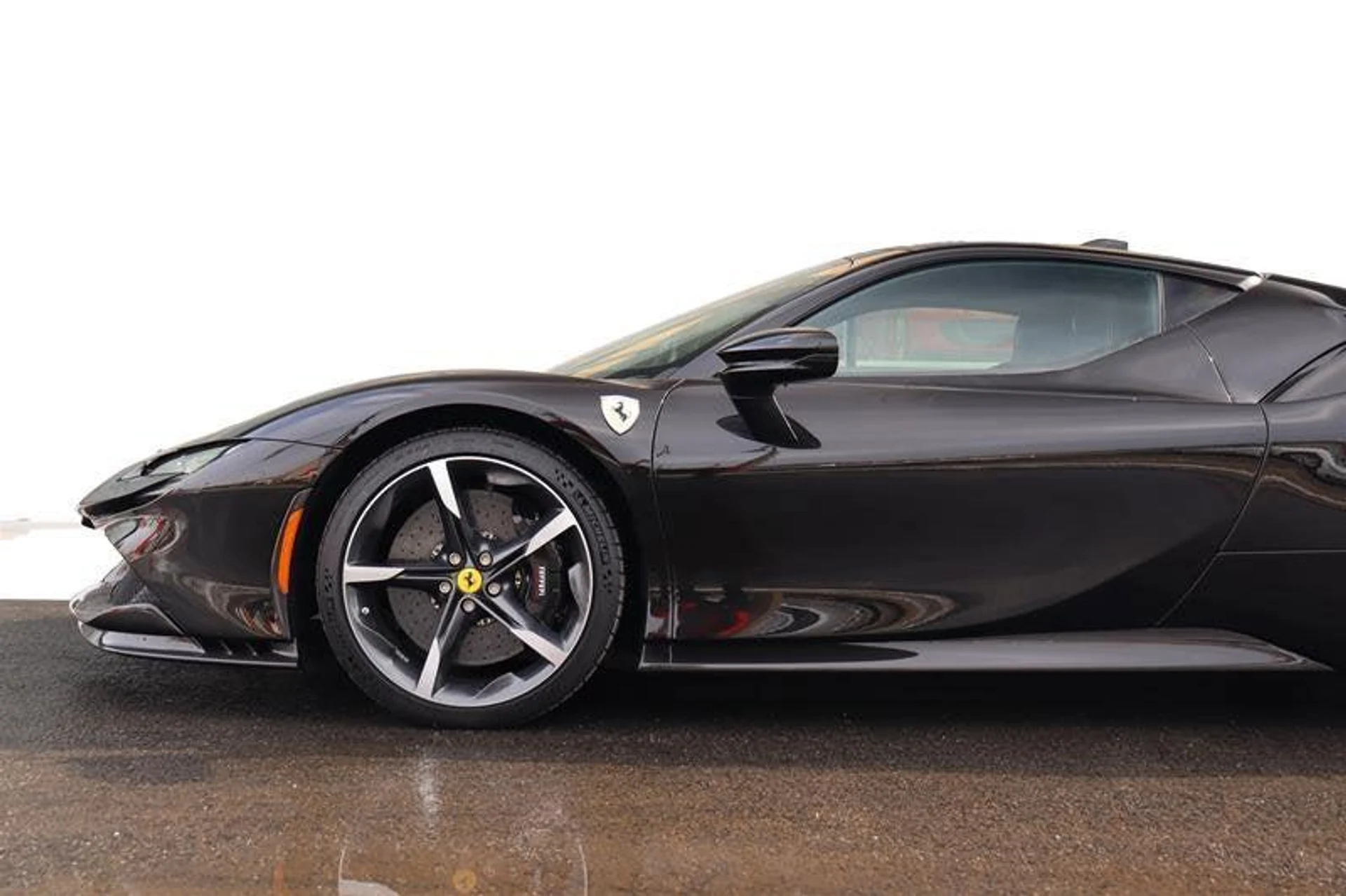 mph008_4116345898_Used_2023_Ferrari_SF_90_Stradale_Base_1782922659_6ad1064d61
