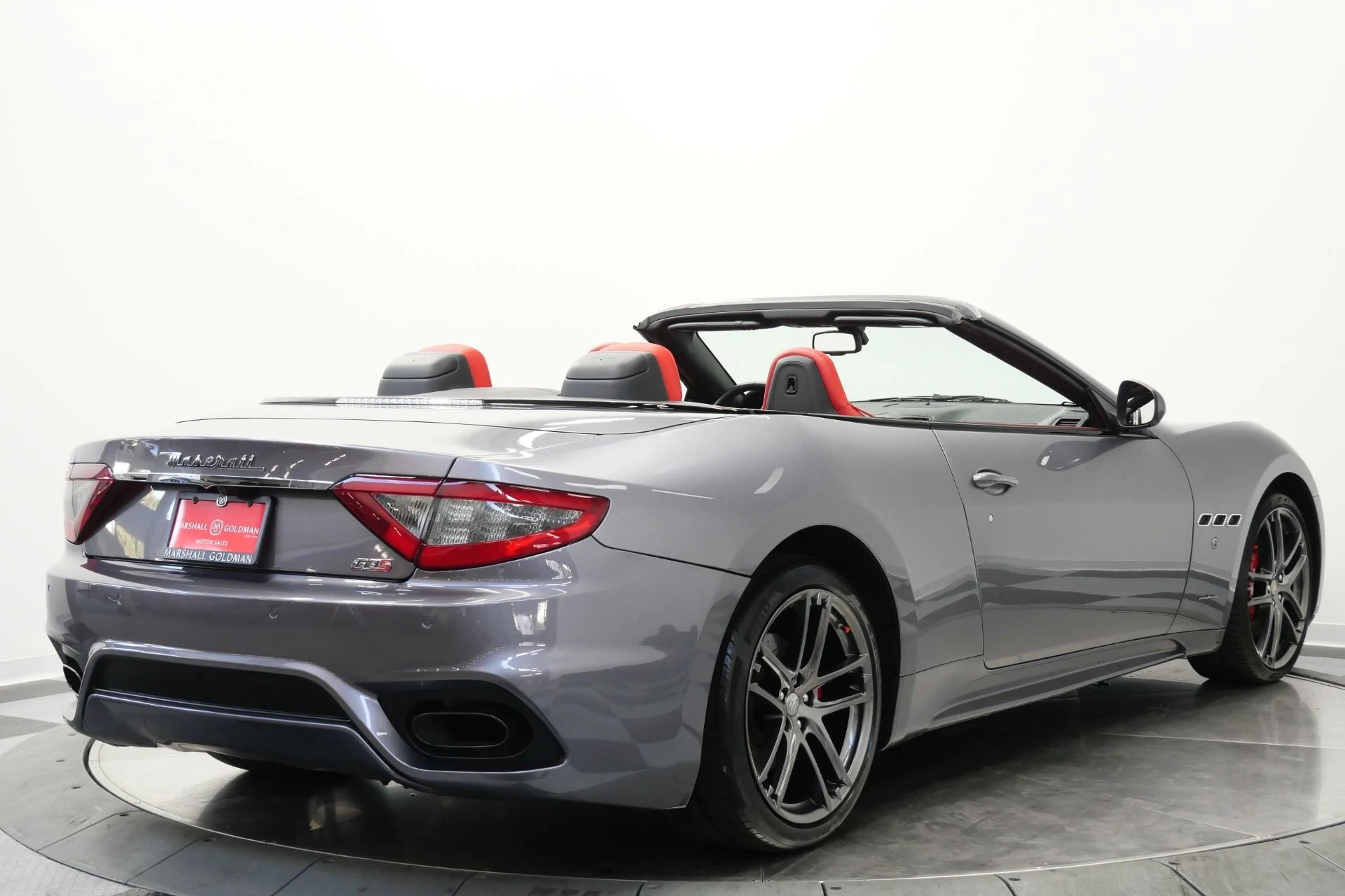 mph008_4136951093_Used_2019_Maserati_Gran_Turismo_Convertible_Sport_Rare_Color_Carbon_Fiber_Interior_Trim_1773689122_b5734fae91