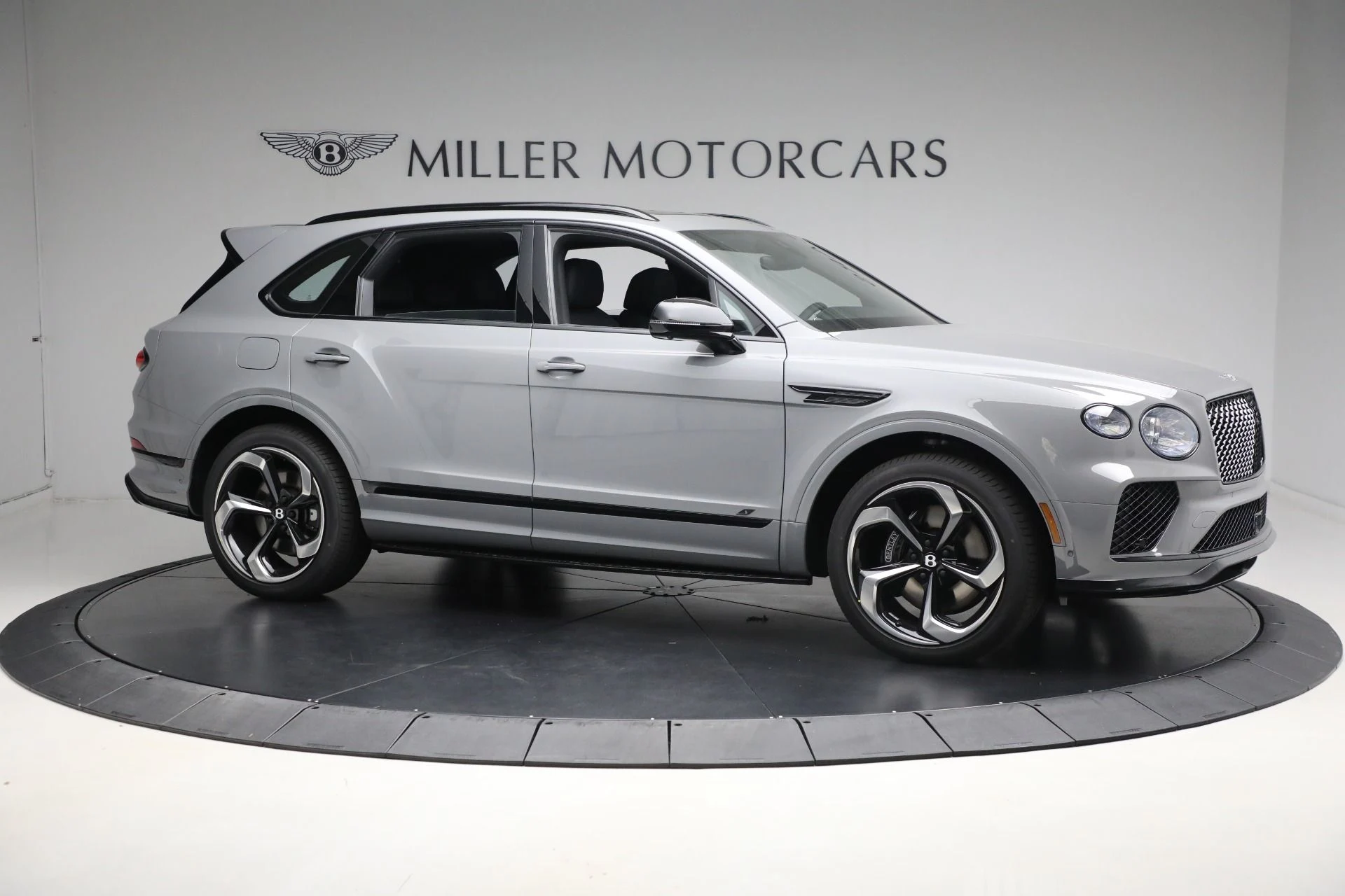 mph008_414261611_New_2024_Bentley_Bentayga_S_V8_524546dc10