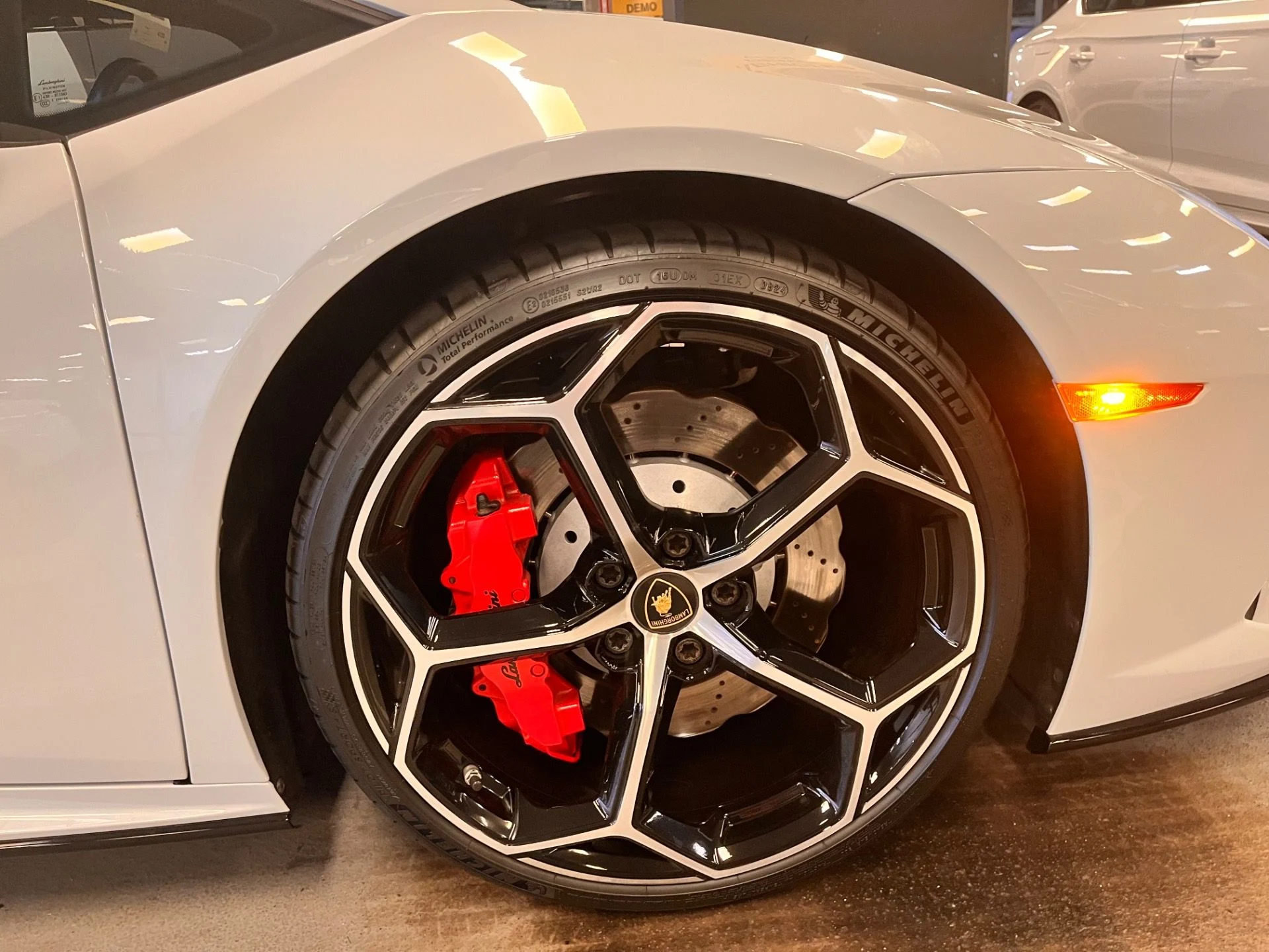 mph008_4149793519_Used_2021_Lamborghini_Huracan_EVO_1742583330_06c919c5f4