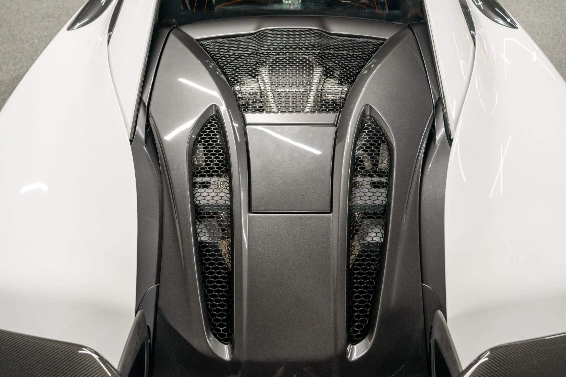 mph008_4150009116_Used_2019_Mc_Laren_570_S_1753385849_7b2747e8b4