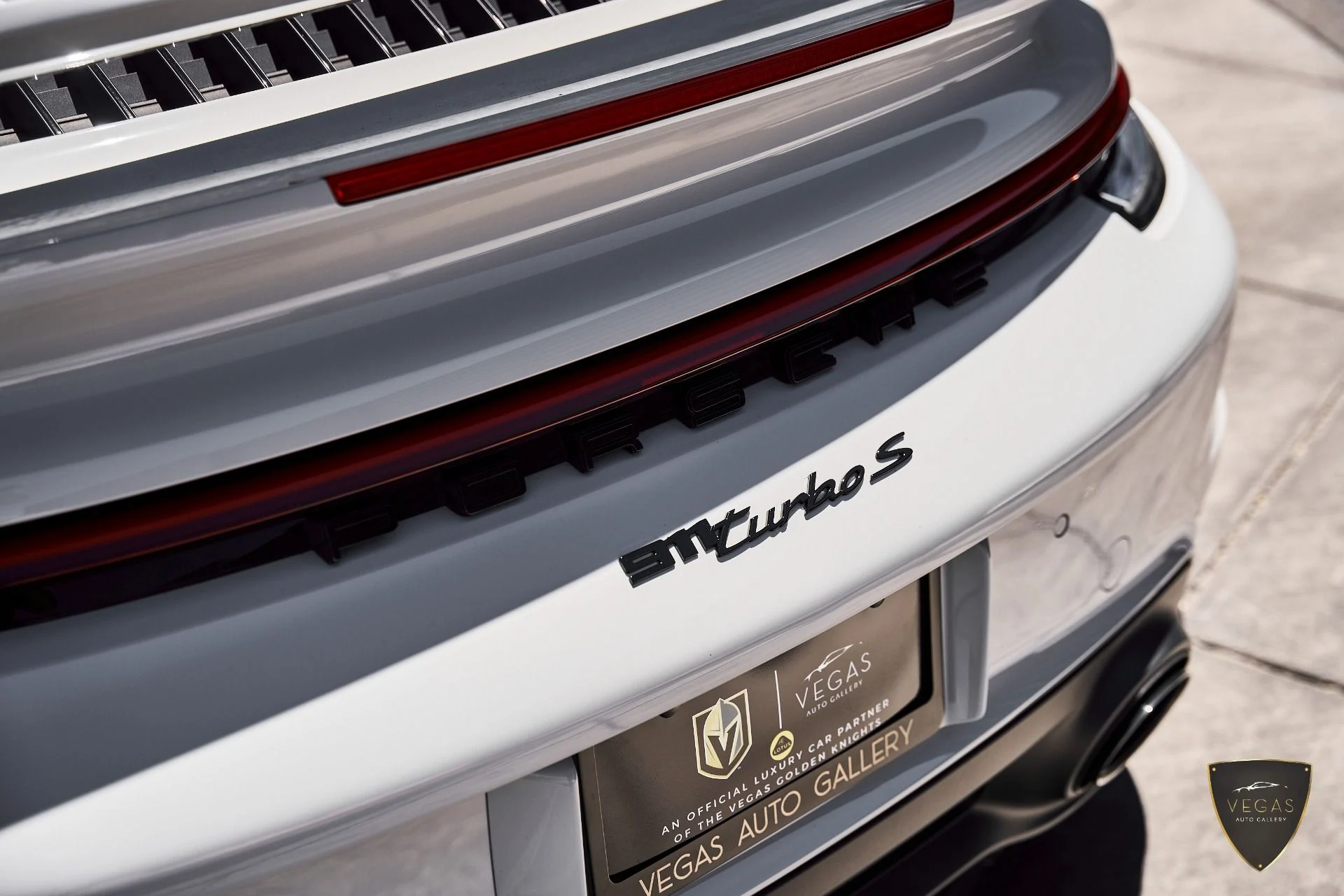 mph008_4153410499_Used_2022_Porsche_911_Turbo_S_1782757343_0174f9e3f1