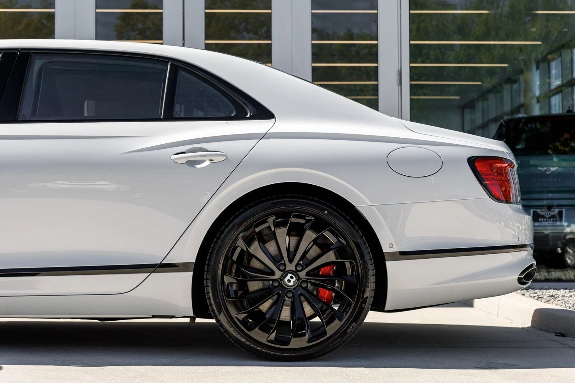 mph008_4165044175_4fec2b99621733bc565f2287913e7005x_28137d739b