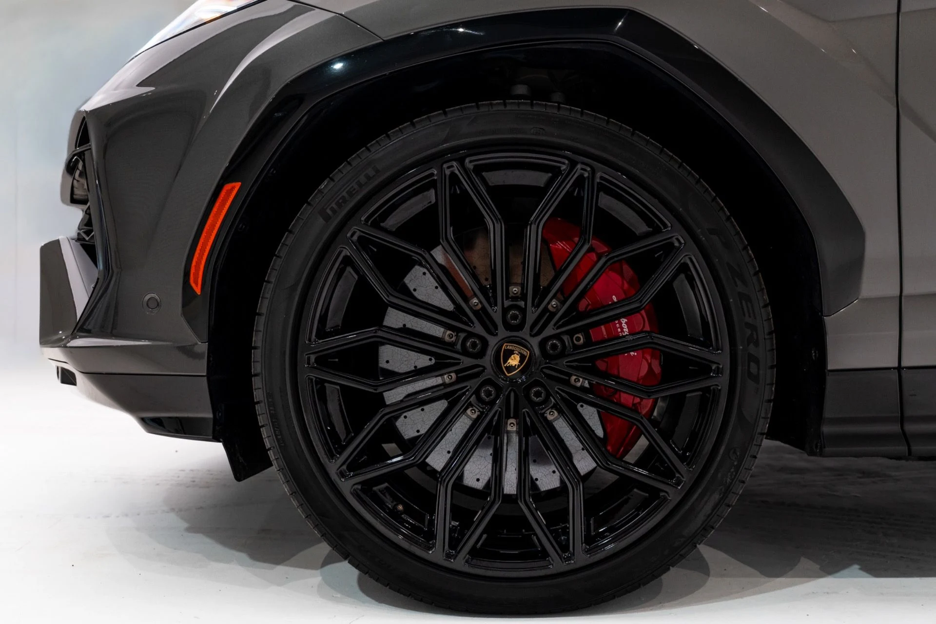 mph008_4172432801_Used_2025_Lamborghini_Urus_SE_1792099572_12ce0fde0f